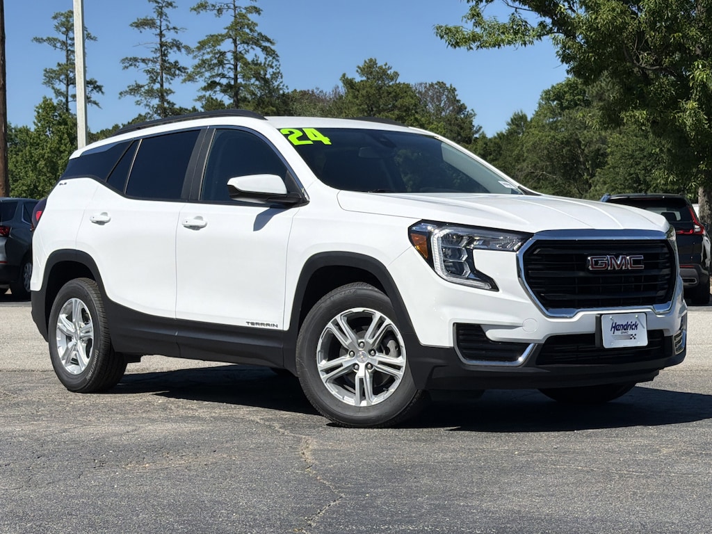 Used 2024 GMC Terrain SLE SUV