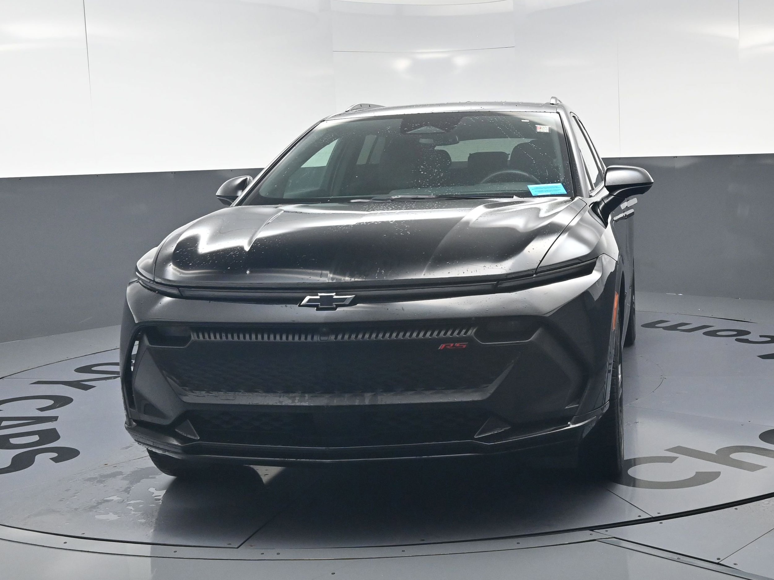 2024 Chevrolet Equinox EV RS photo 4