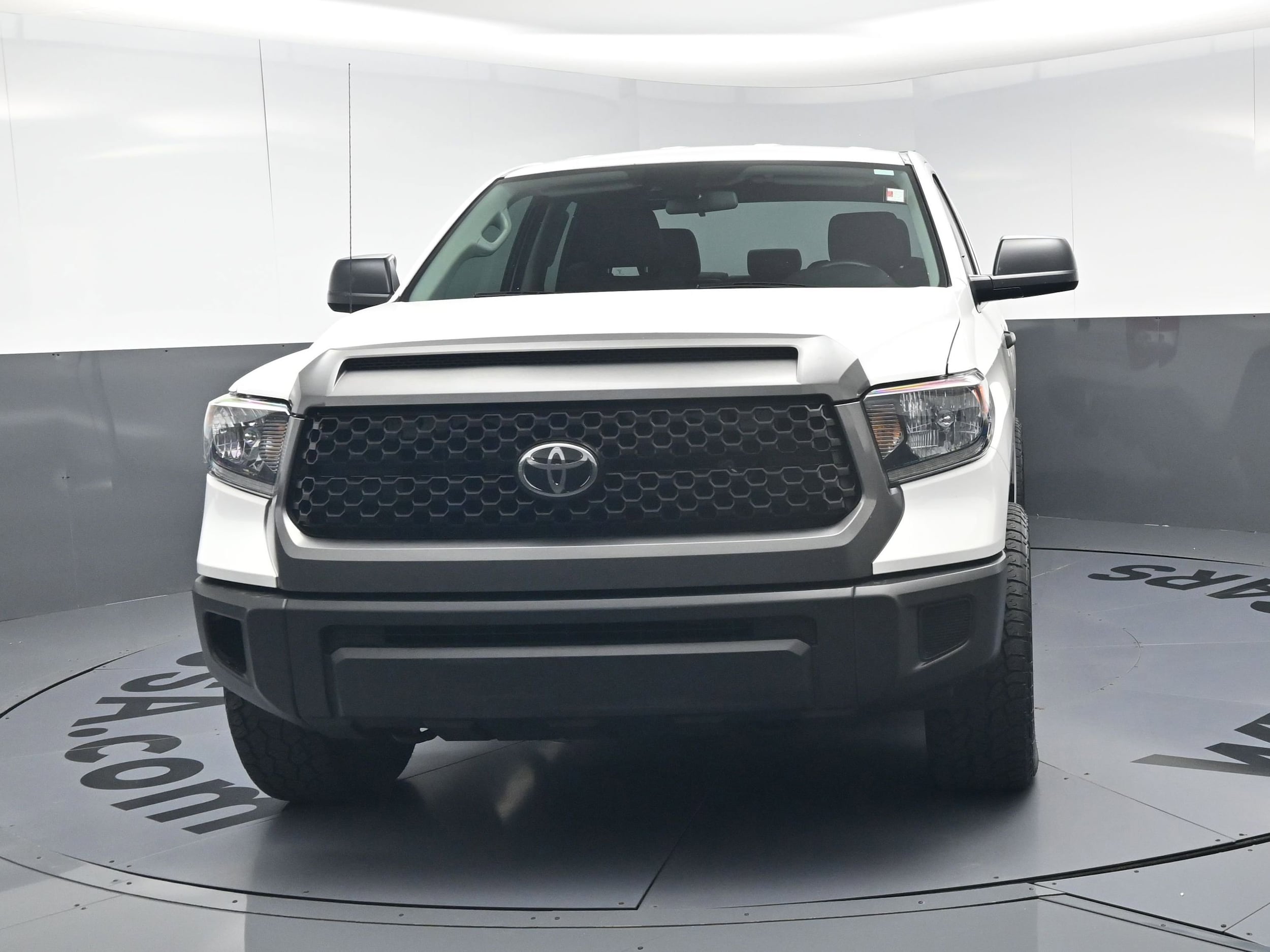 2018 Toyota Tundra 4WD SR photo 4