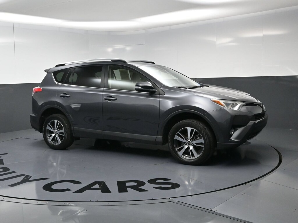 Used 2018 Toyota RAV4 XLE SUV