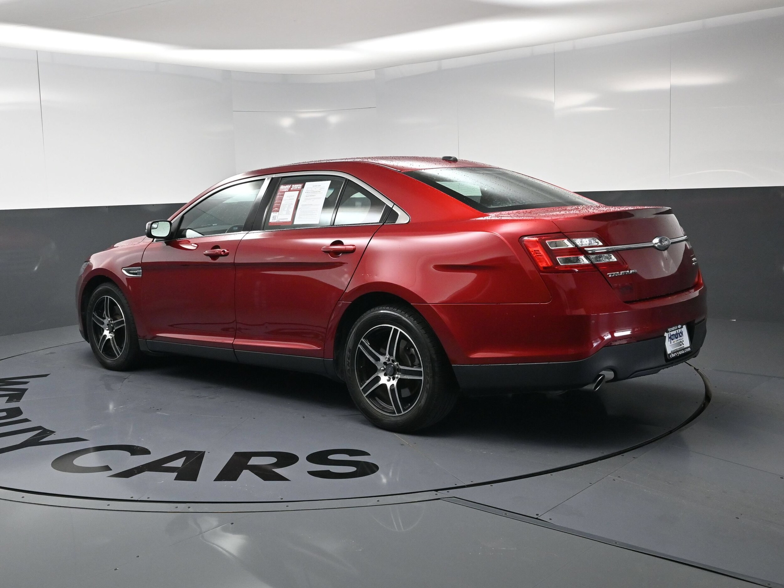 Ford Taurus SEL