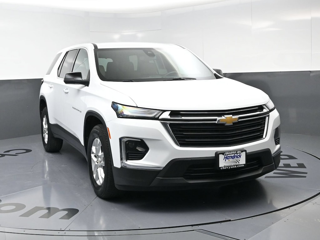 Used 2022 Chevrolet Traverse LS SUV