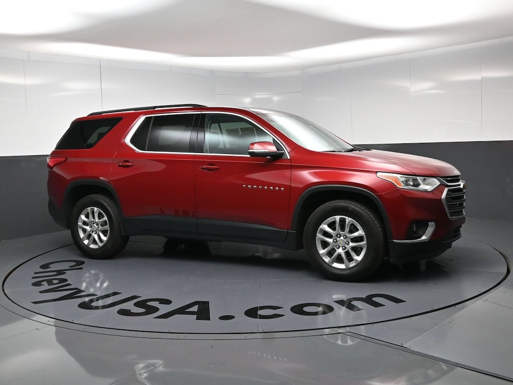 Used 2021 Chevrolet Traverse LT Cloth SUV