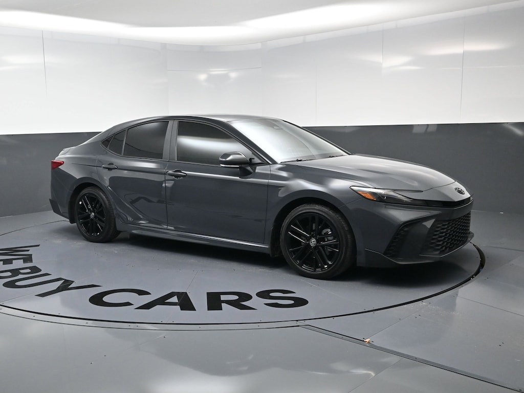 Used 2025 Toyota Camry SE 4dr Car