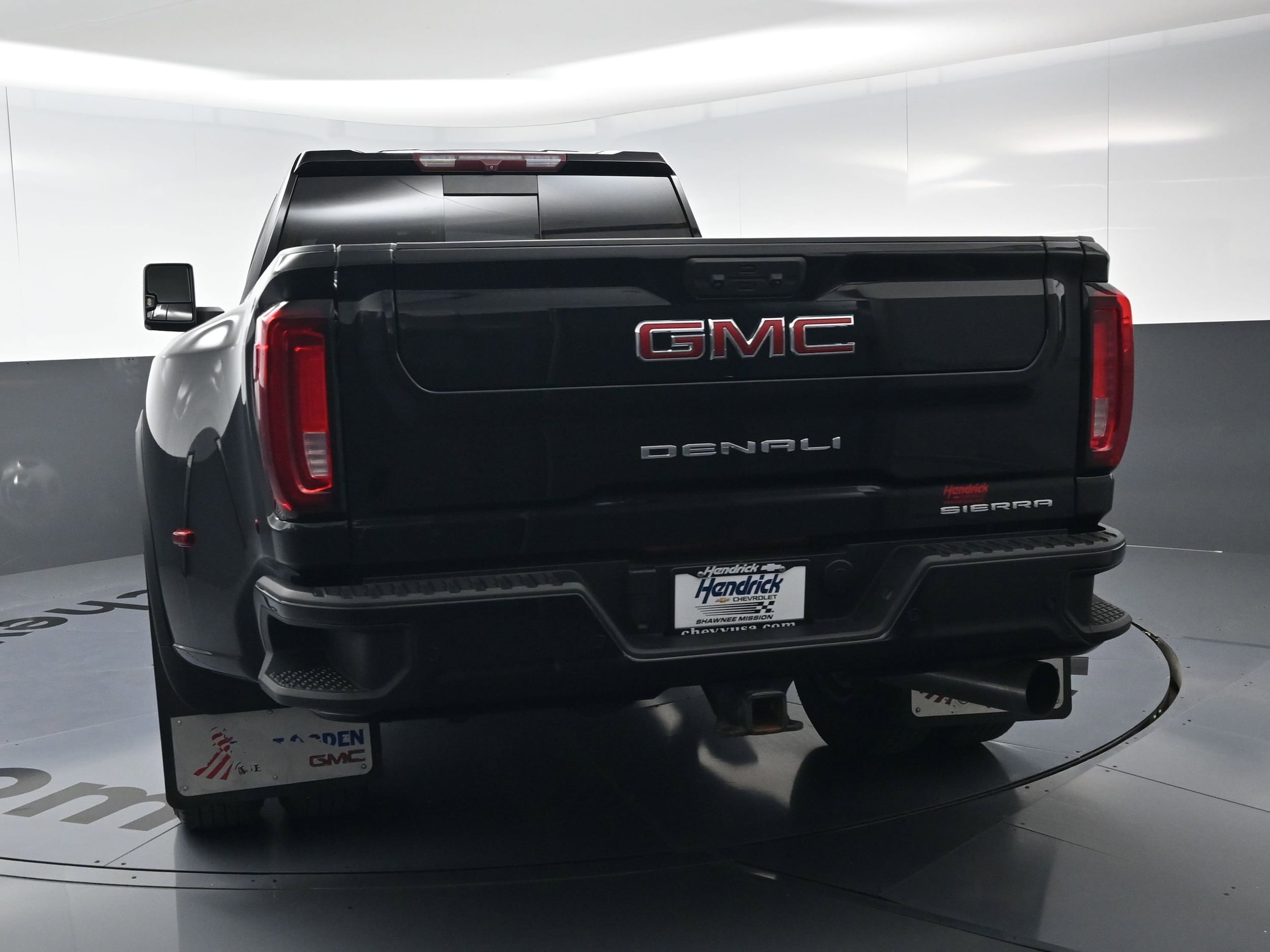 2022 GMC Sierra 3500HD Denali photo 6