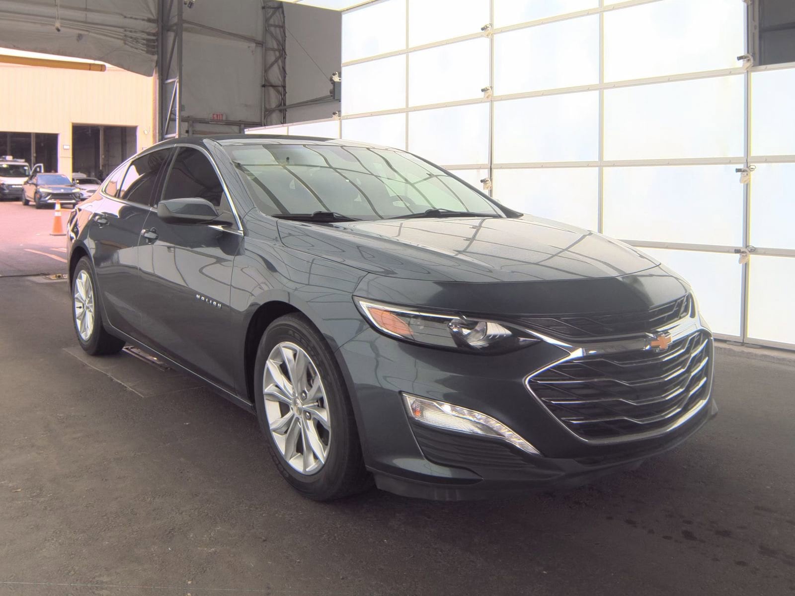 2019 Chevrolet Malibu LT photo 4