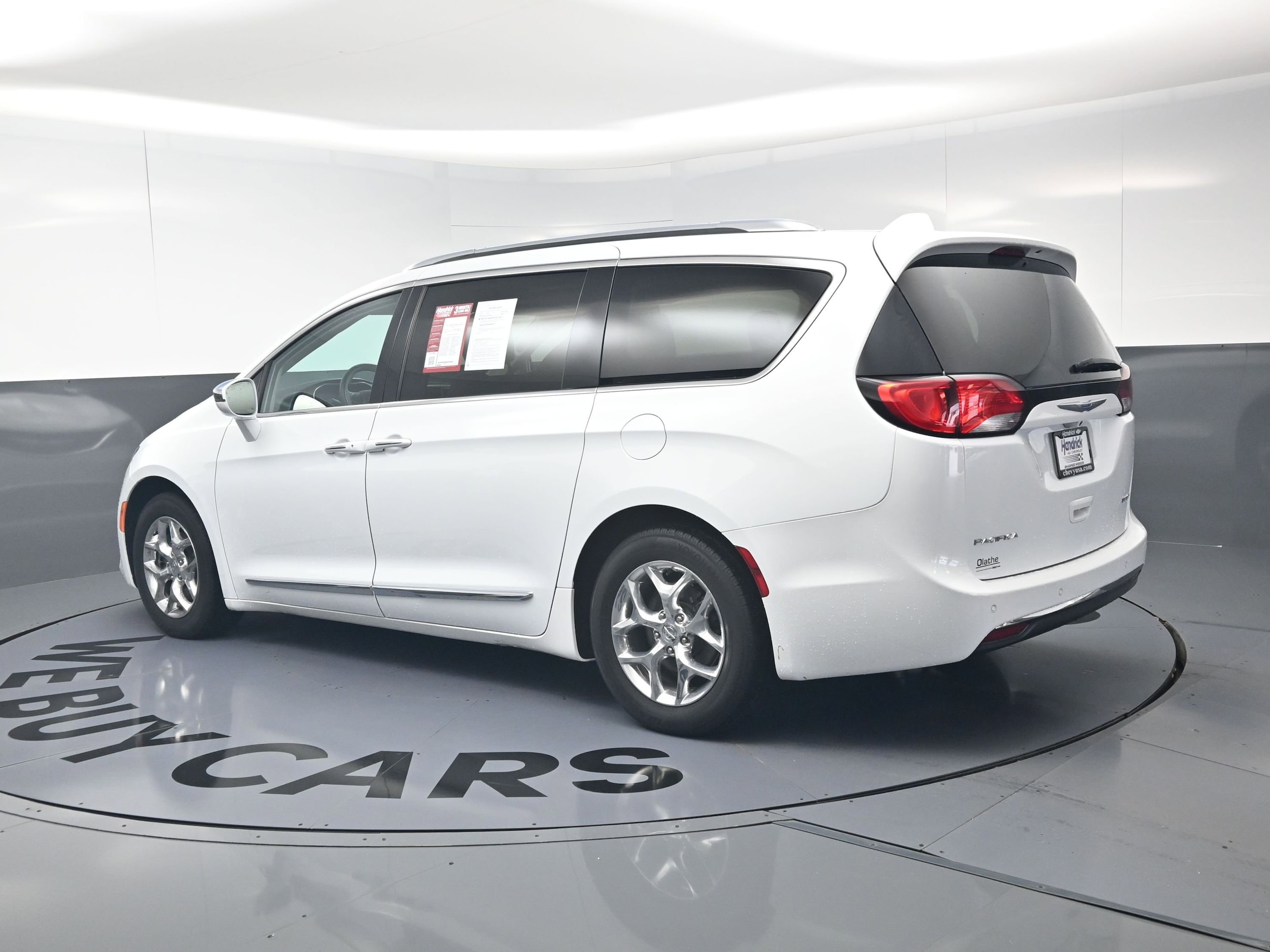 2017 Chrysler Pacifica Limited photo 6