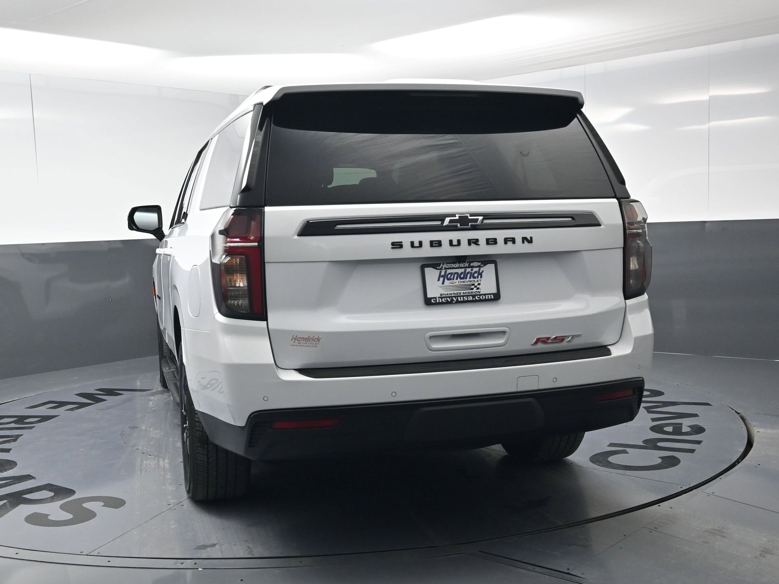 2023 Chevrolet Suburban RST photo 6