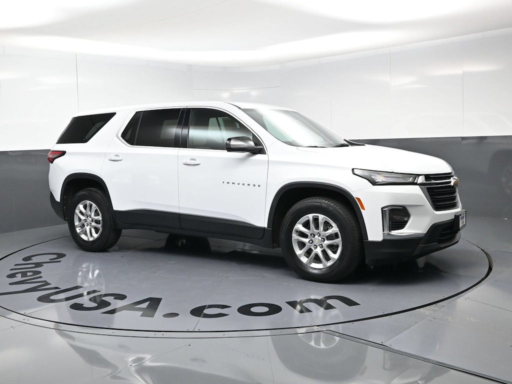 Used 2022 Chevrolet Traverse LS SUV