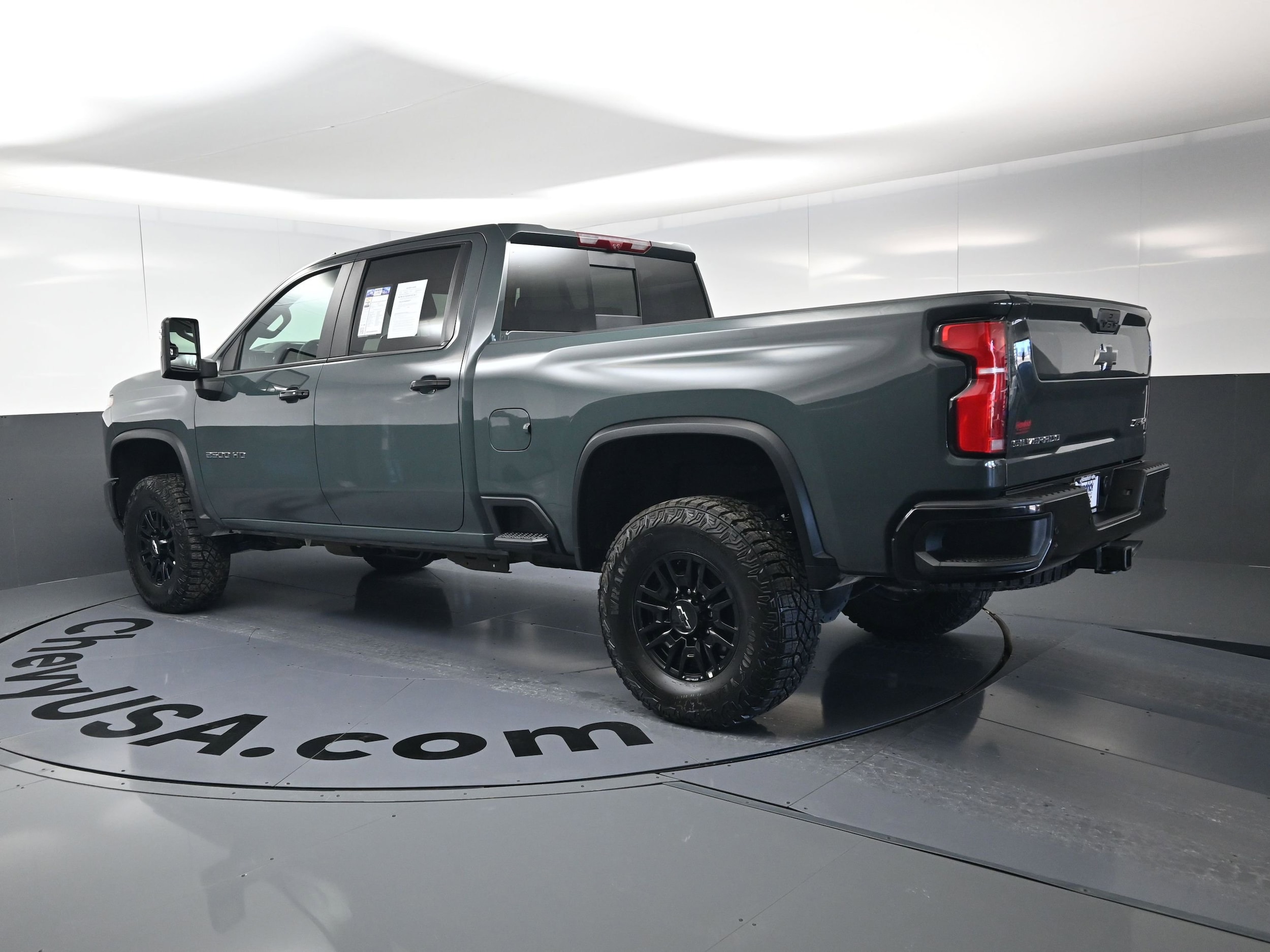 2026 Chevrolet Silverado 2500HD ZR2 photo 5