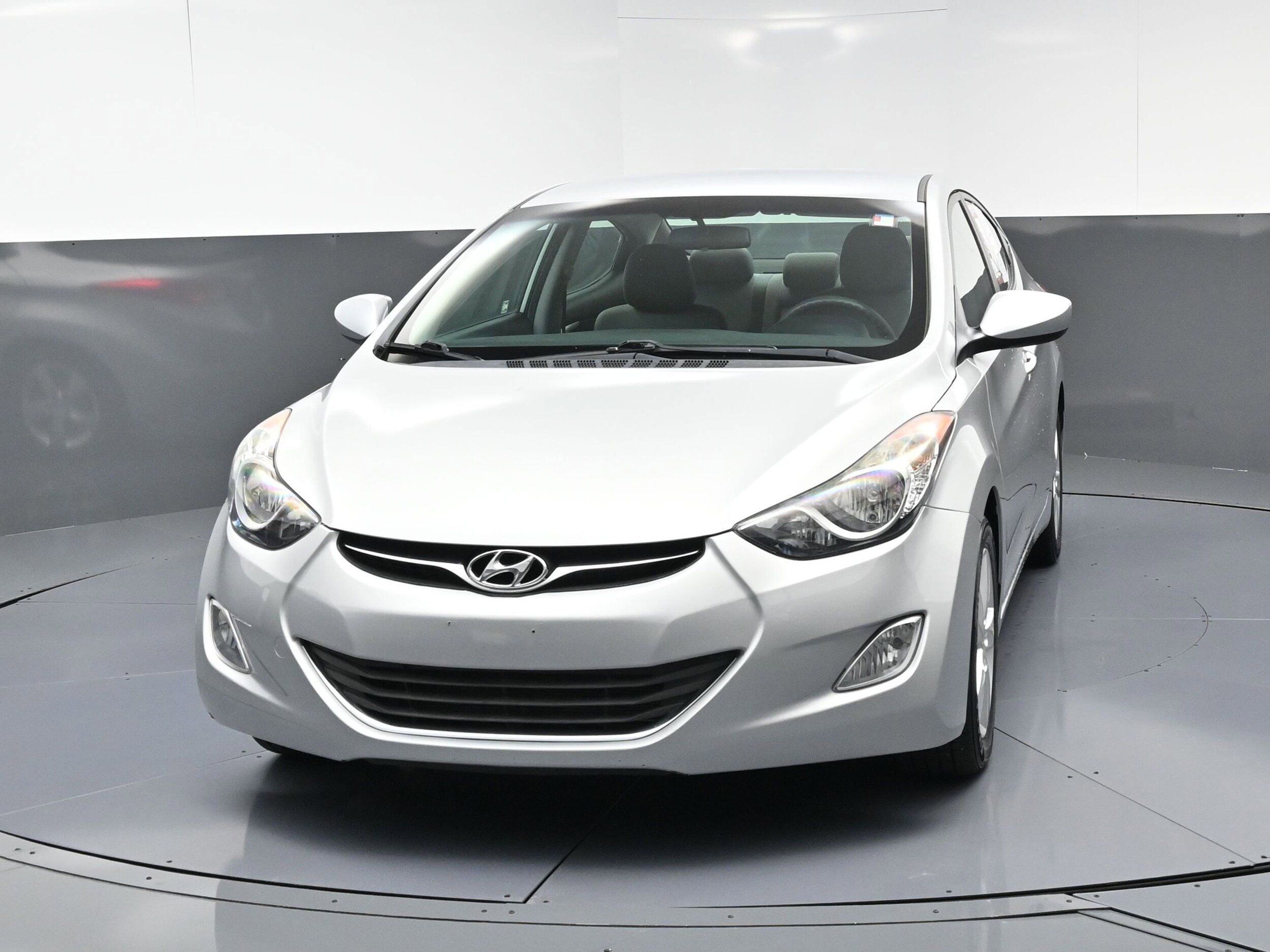 2013 Hyundai Elantra GLS photo 3