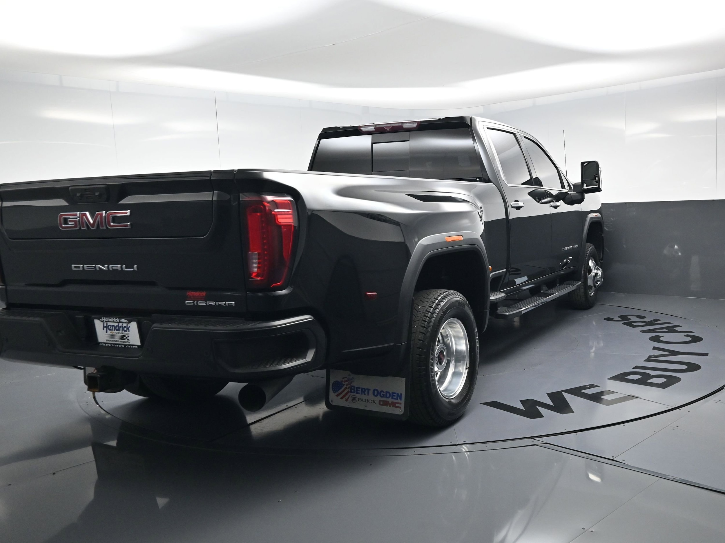 2022 GMC Sierra 3500HD Denali photo 3