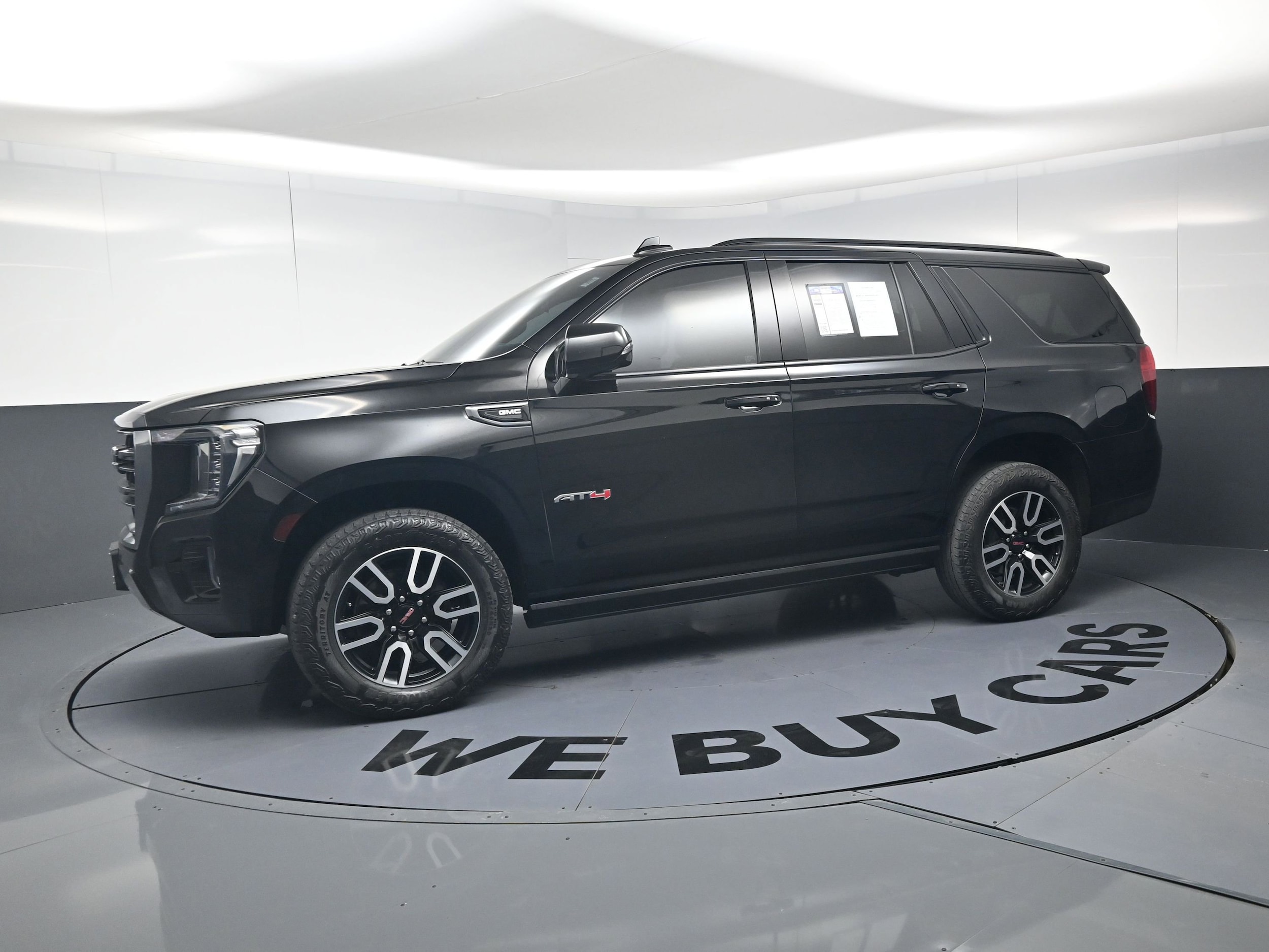 2024 GMC Yukon AT4 photo 4