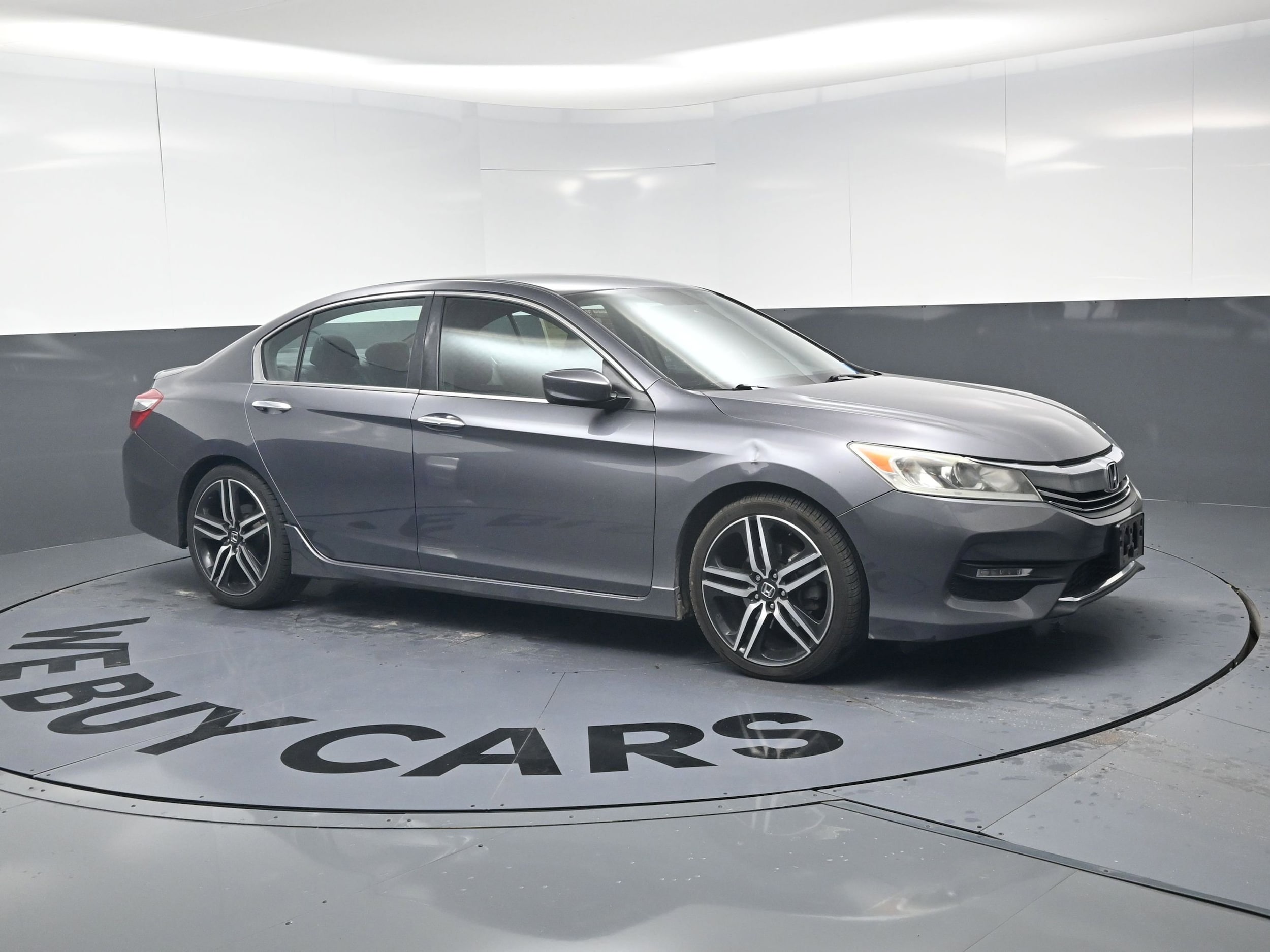 2017 Honda Accord Sedan Sport photo 2