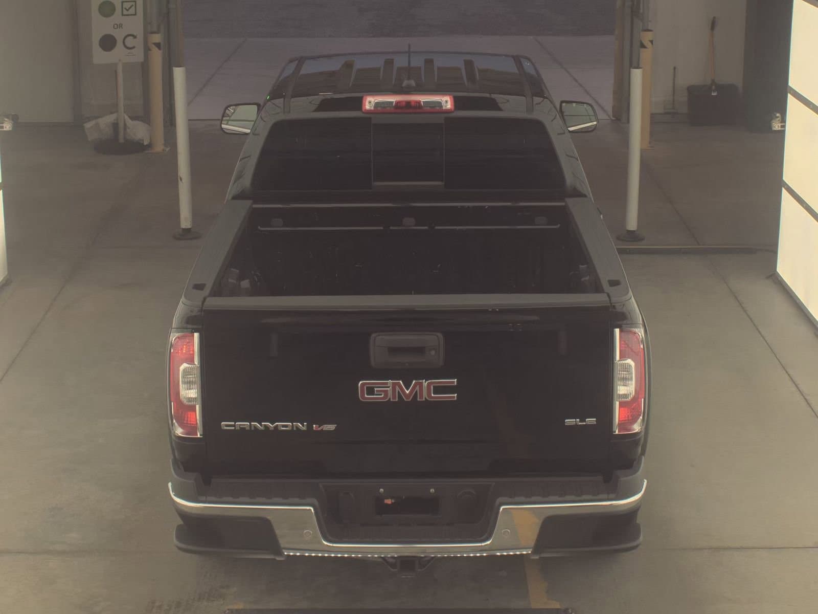 2019 GMC Canyon 4WD SLE photo 6
