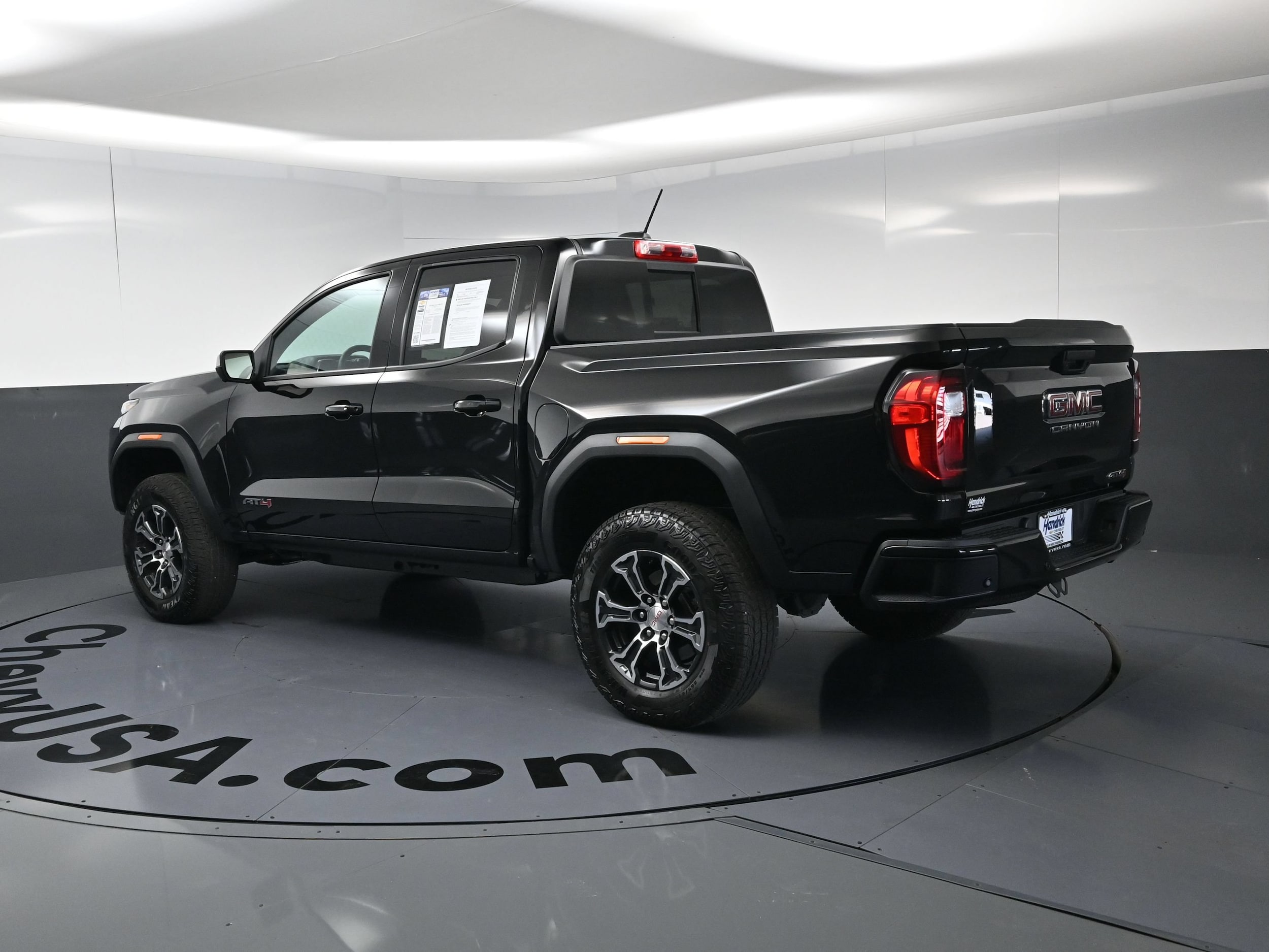 GMC Canyon 4WD AT4