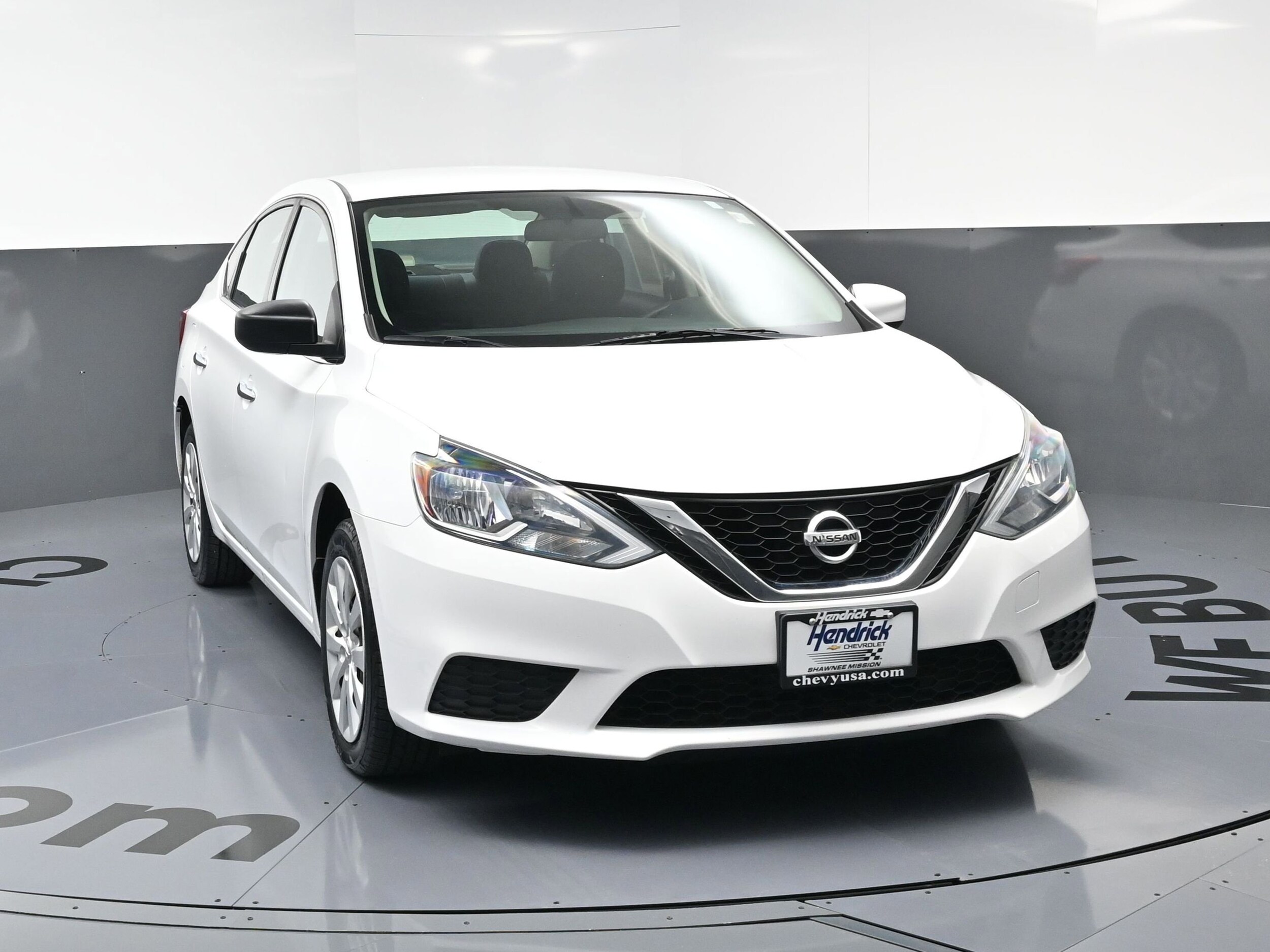 2017 Nissan Sentra S photo 2