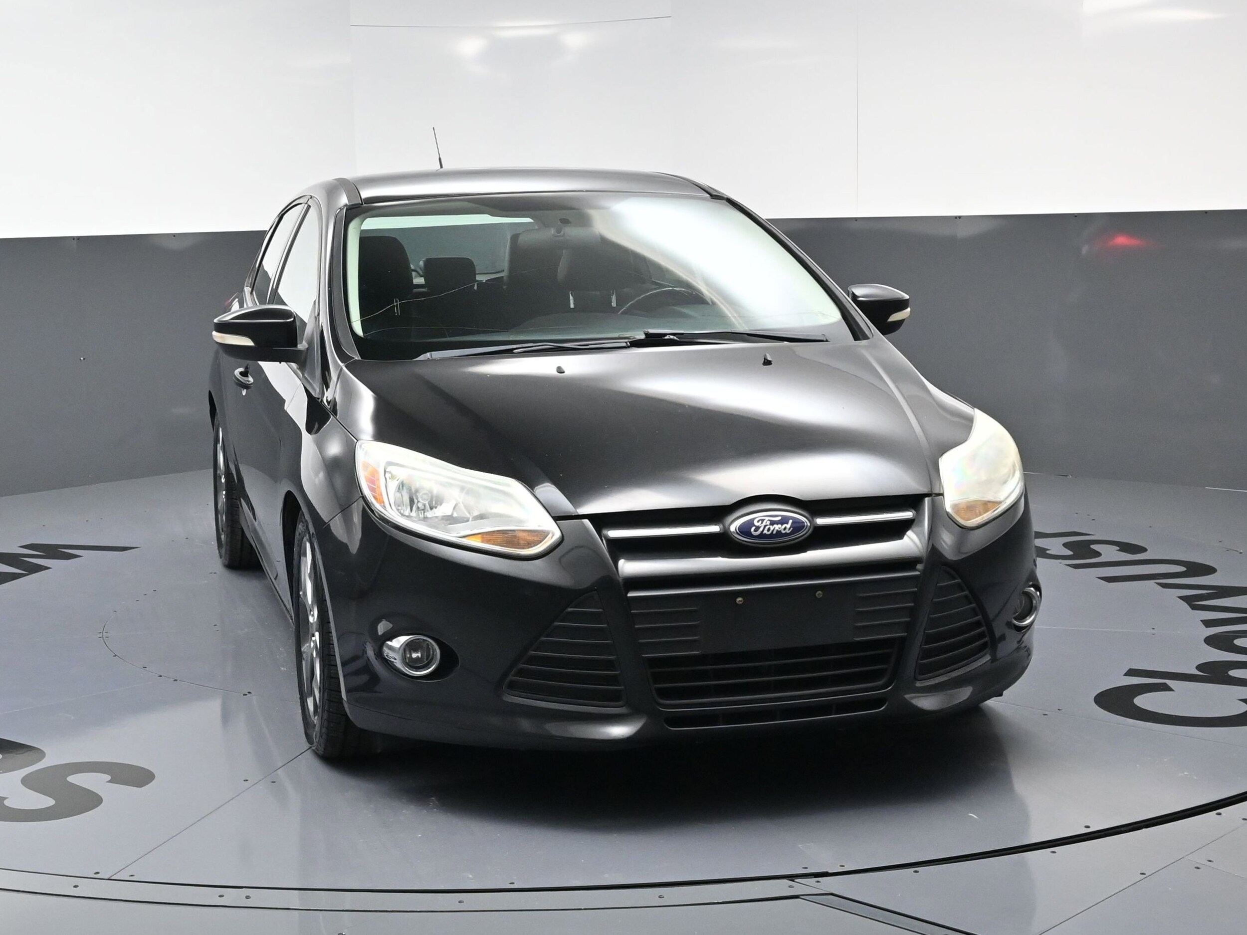 2014 Ford Focus SE photo 2