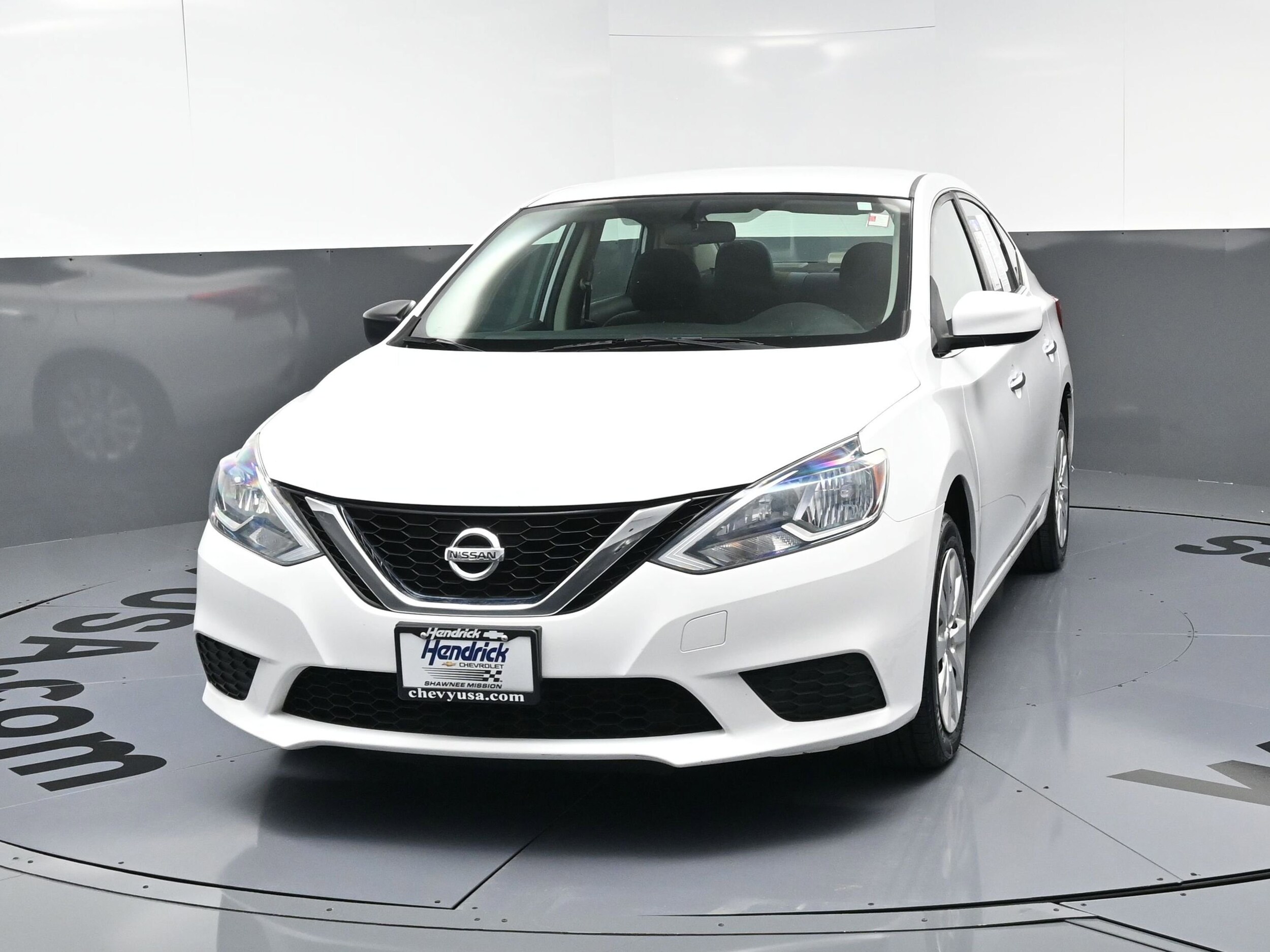 2017 Nissan Sentra S photo 3