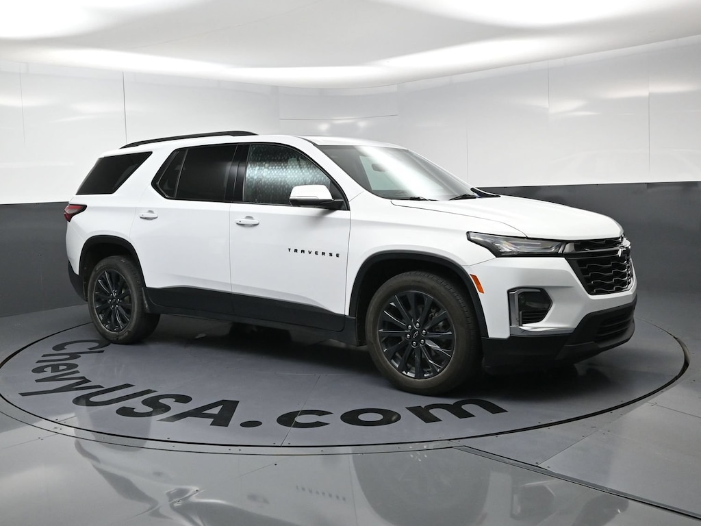 Used 2023 Chevrolet Traverse RS SUV