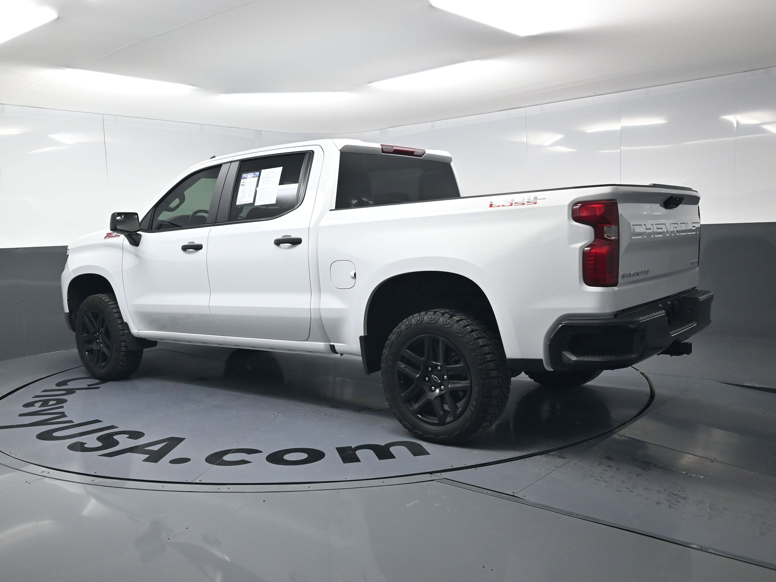 2024 Chevrolet Silverado 1500 Custom Trail Boss photo 5