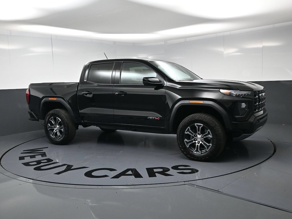 Used 2024 GMC Canyon 4WD AT4 Pickup
