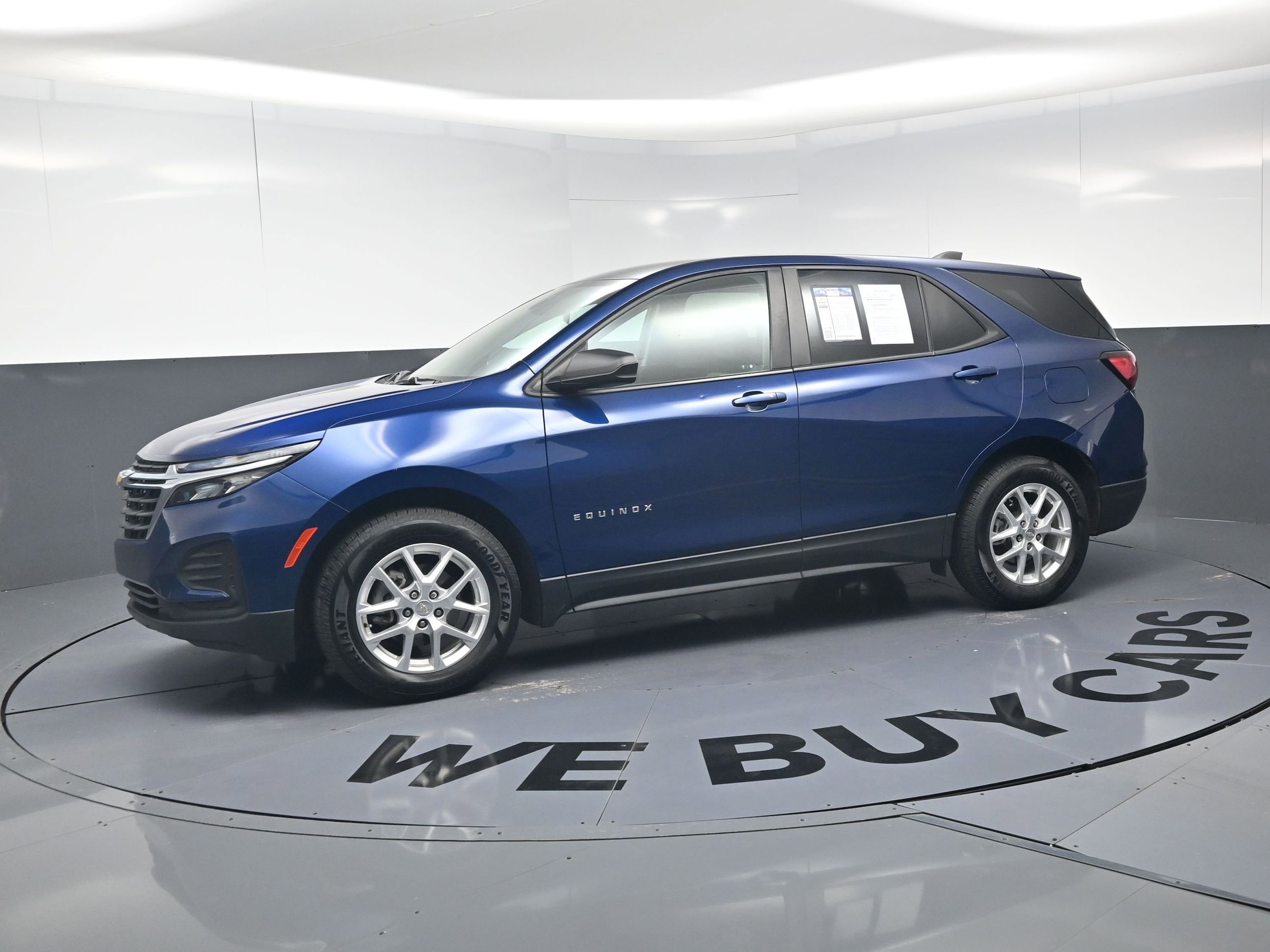 2022 Chevrolet Equinox LS photo 5