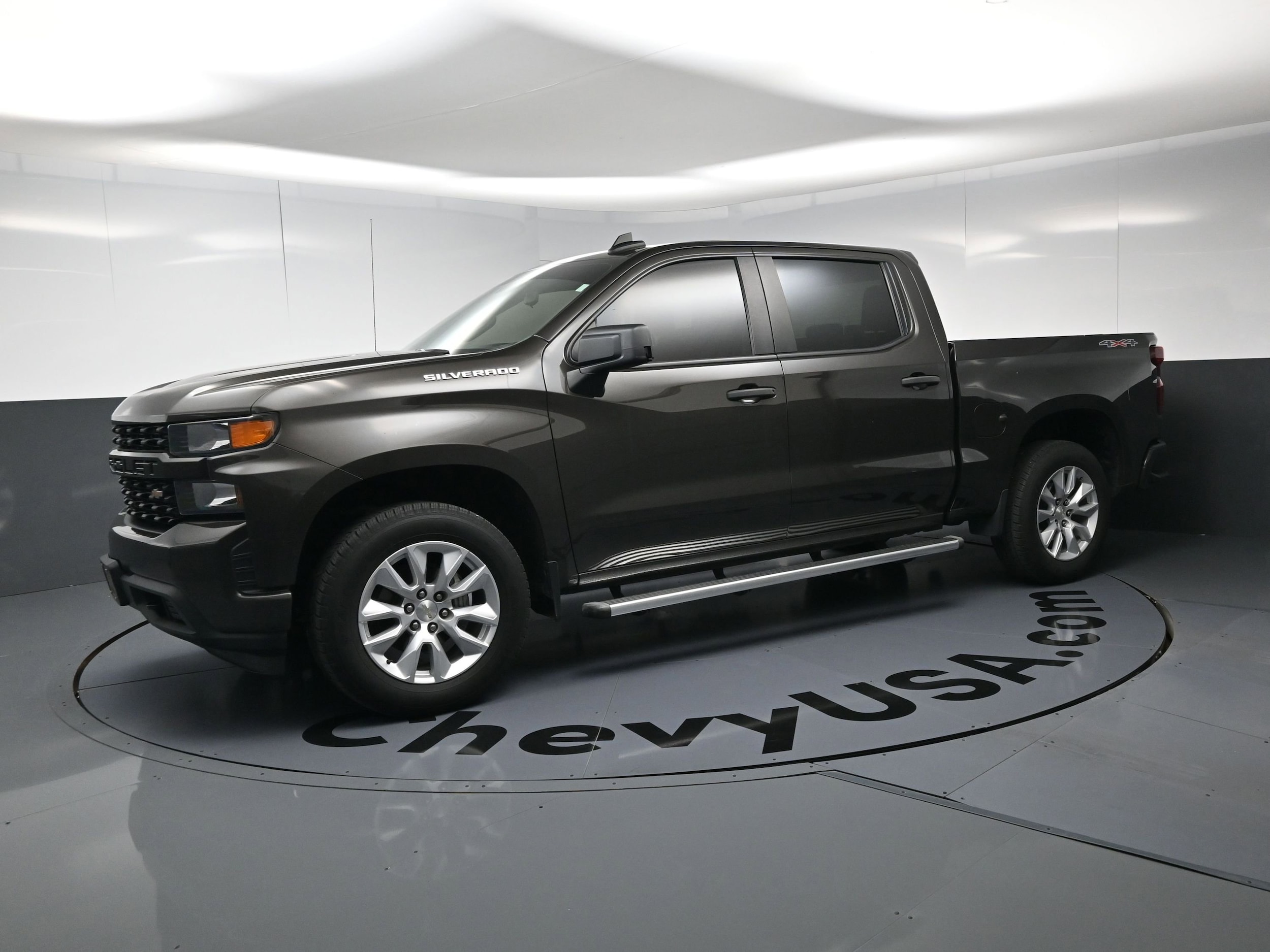 Chevrolet Silverado 1500 LTD Custom