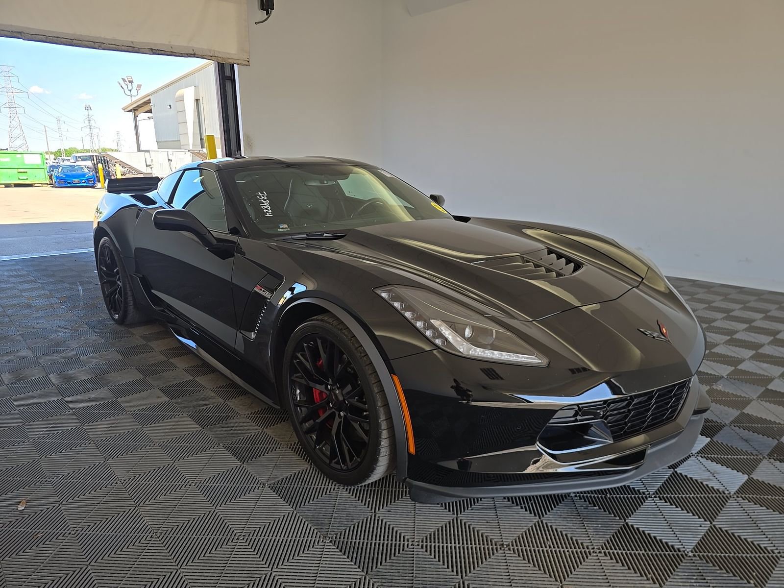 2019 Chevrolet Corvette Z06 2LZ photo 2