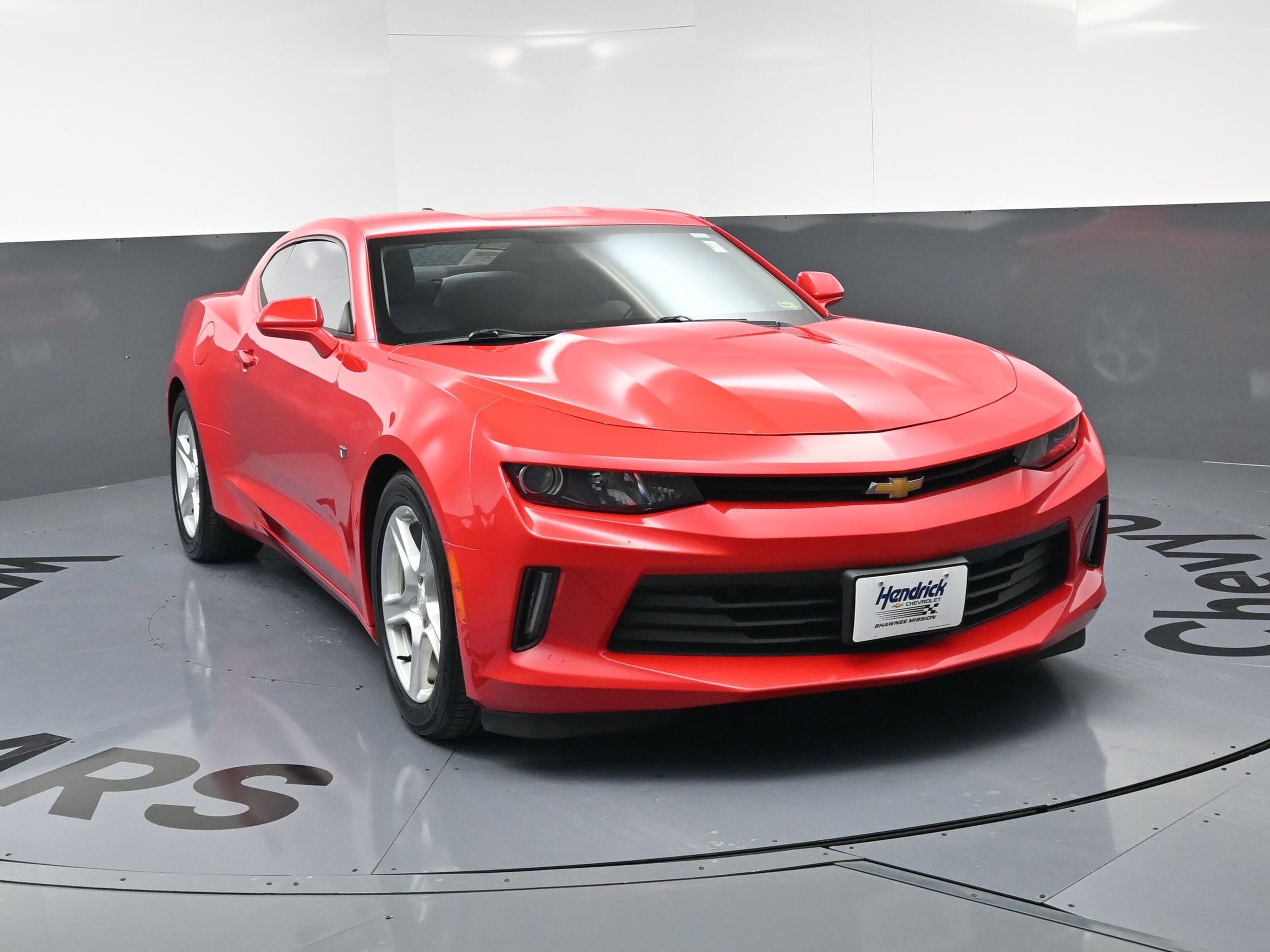 2016 Chevrolet Camaro 1LT photo 3