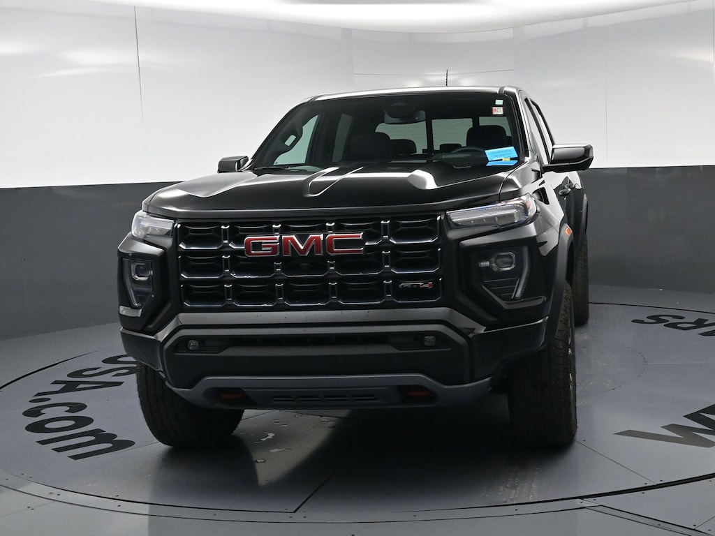 Used 2024 GMC Canyon 4WD AT4 Pickup