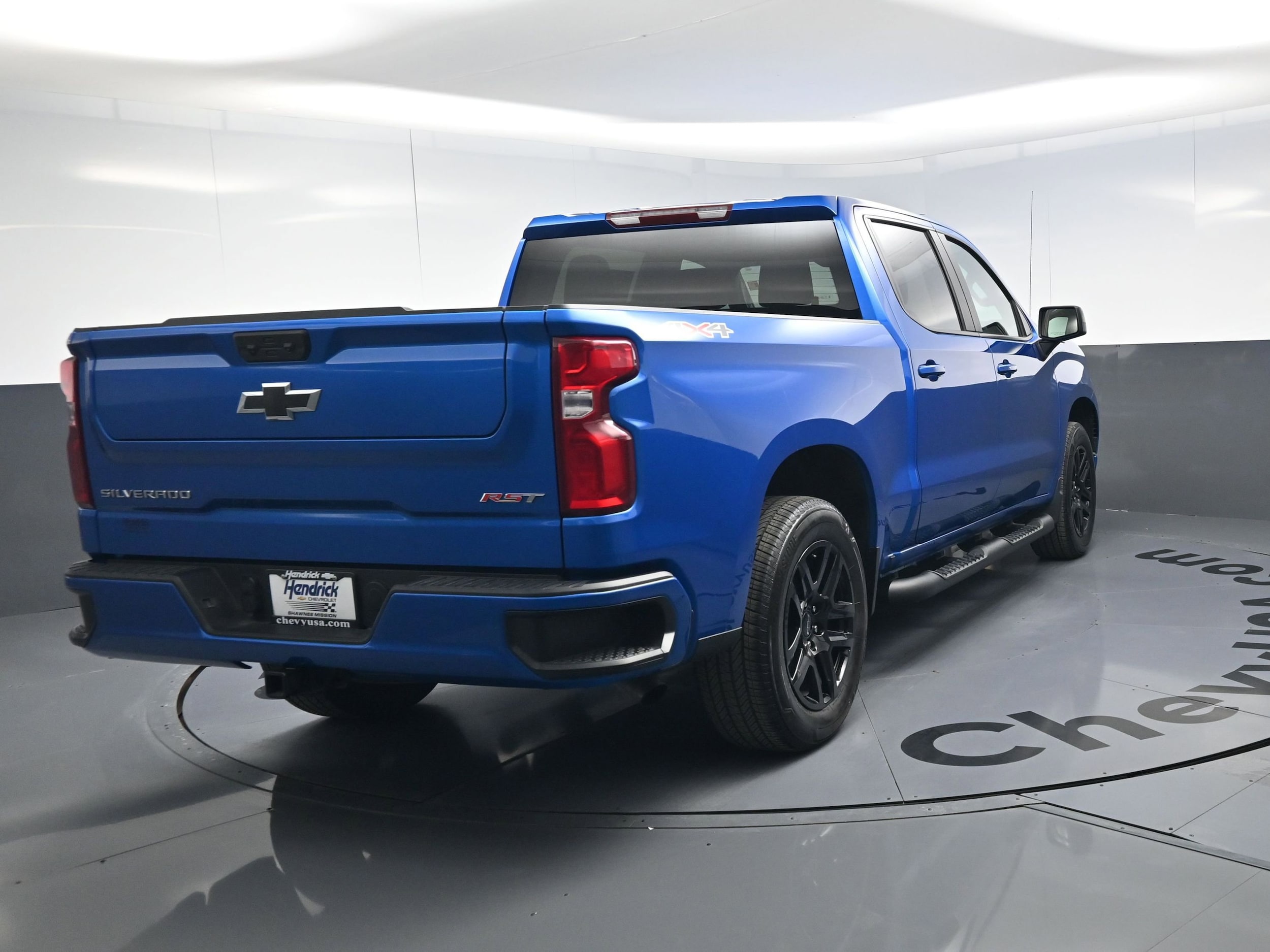 2024 Chevrolet Silverado 1500 RST photo 3