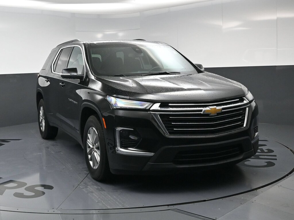 Used 2023 Chevrolet Traverse LT Cloth SUV