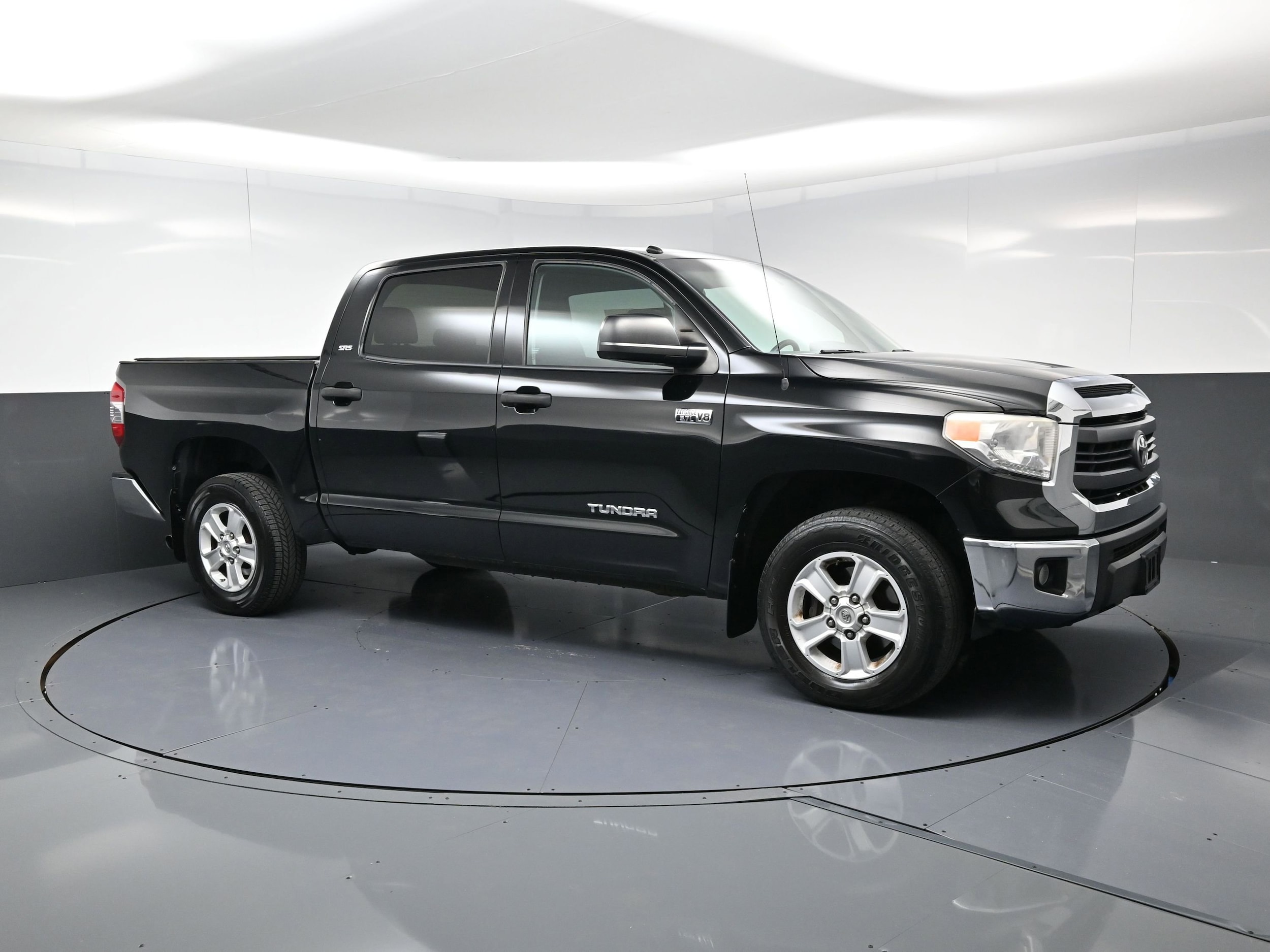 2015 Toyota Tundra 4WD Truck SR5