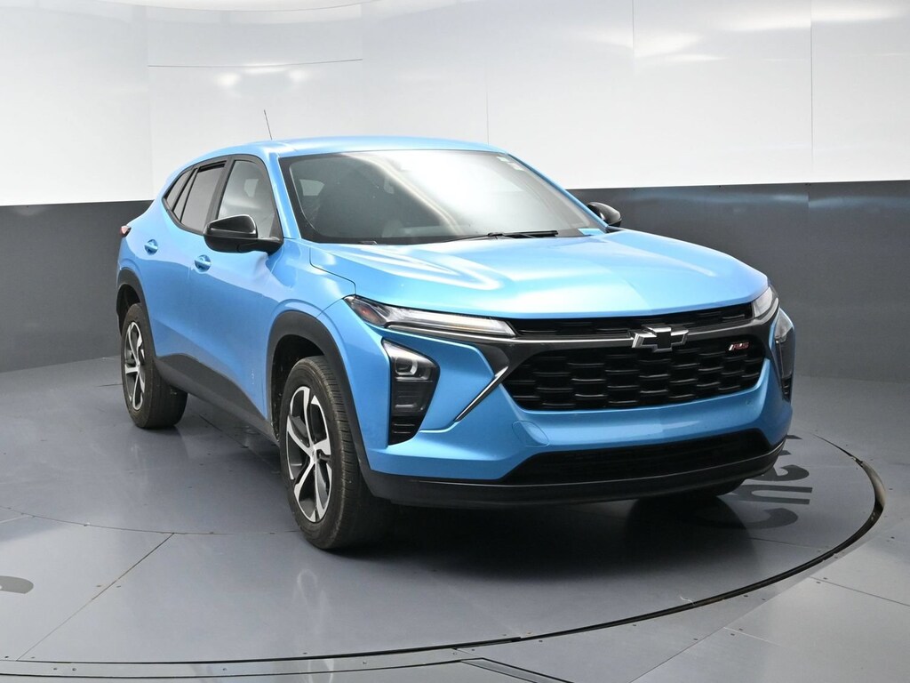 Used 2025 Chevrolet Trax 1RS SUV