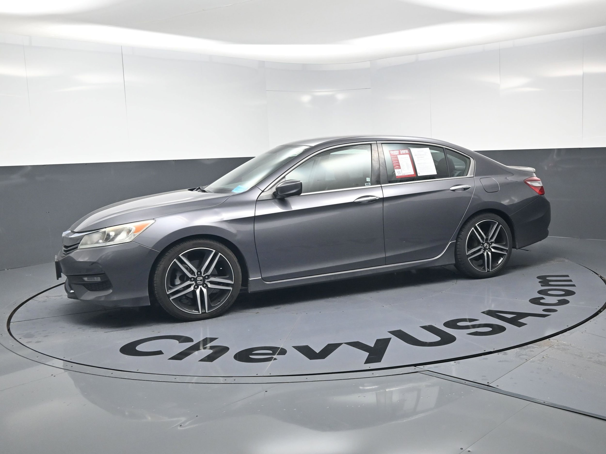 2017 Honda Accord Sedan Sport photo 6