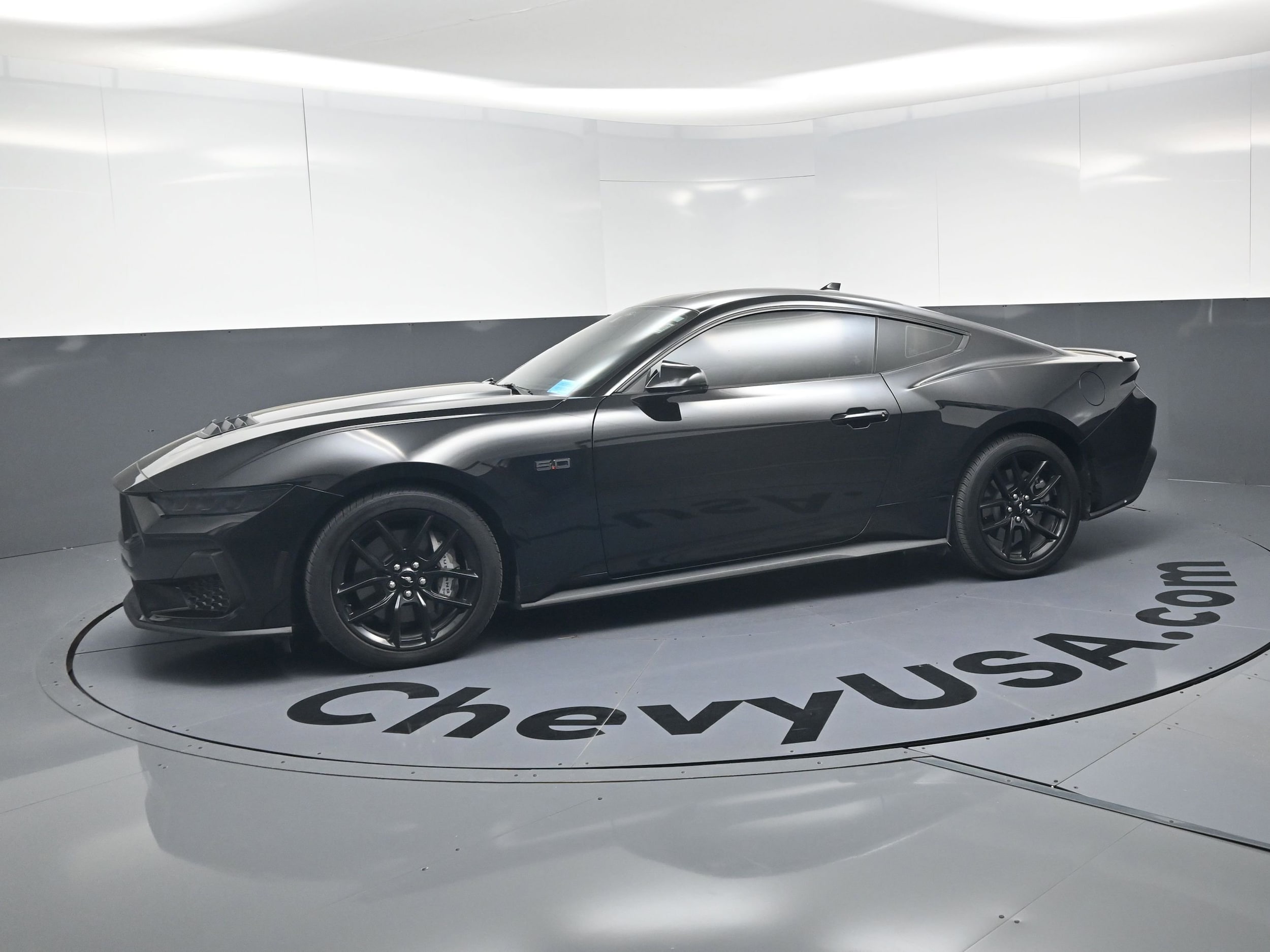 2025 Ford Mustang GT Premium photo 5