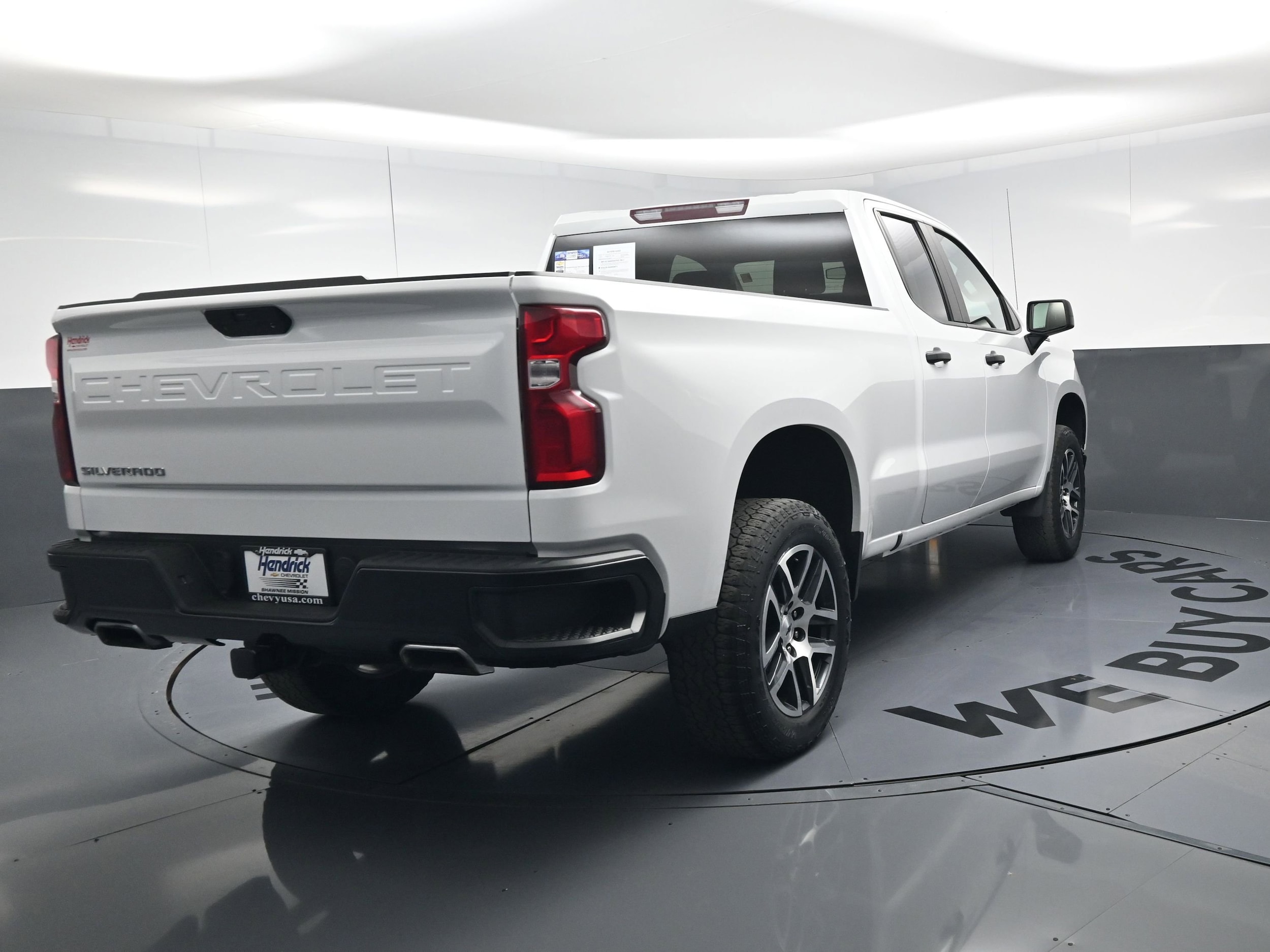 2019 Chevrolet Silverado 1500 Custom Trail Boss photo 3