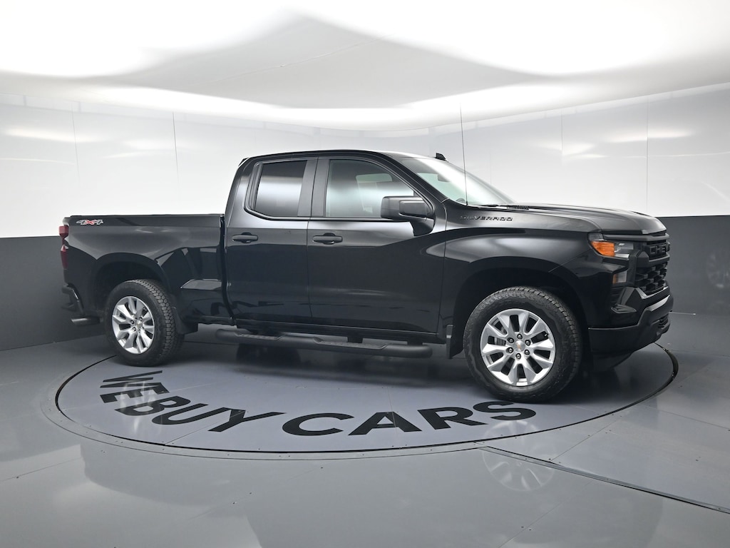 Used 2025 Chevrolet Silverado 1500 Custom Pickup
