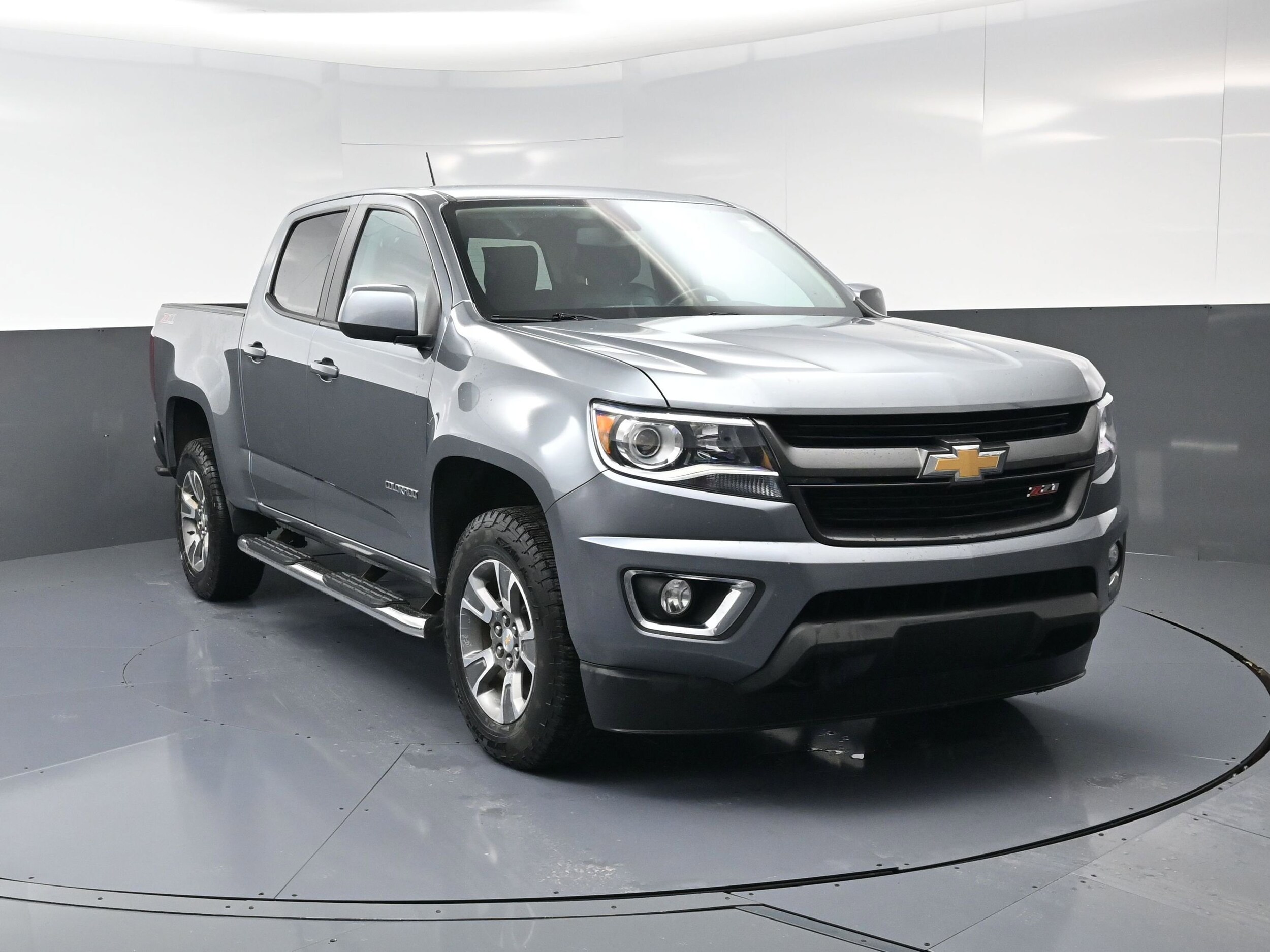 2020 Chevrolet Colorado Z71 photo 3
