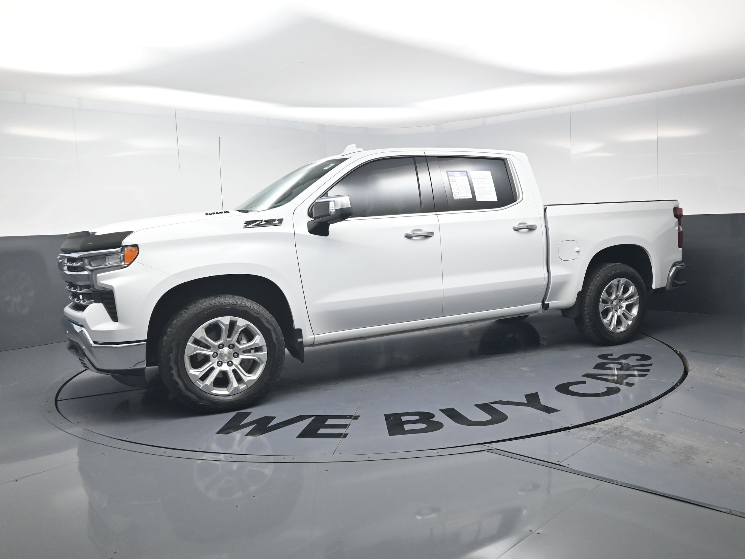 2023 Chevrolet Silverado 1500 LTZ photo 4