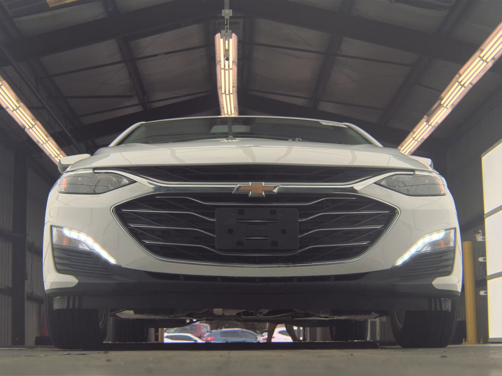 2024 Chevrolet Malibu LT photo 2