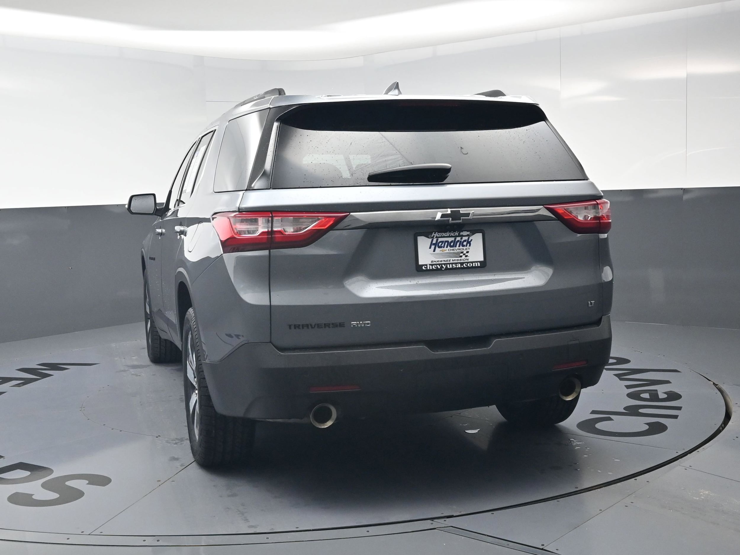 2021 Chevrolet Traverse LT Leather photo 6