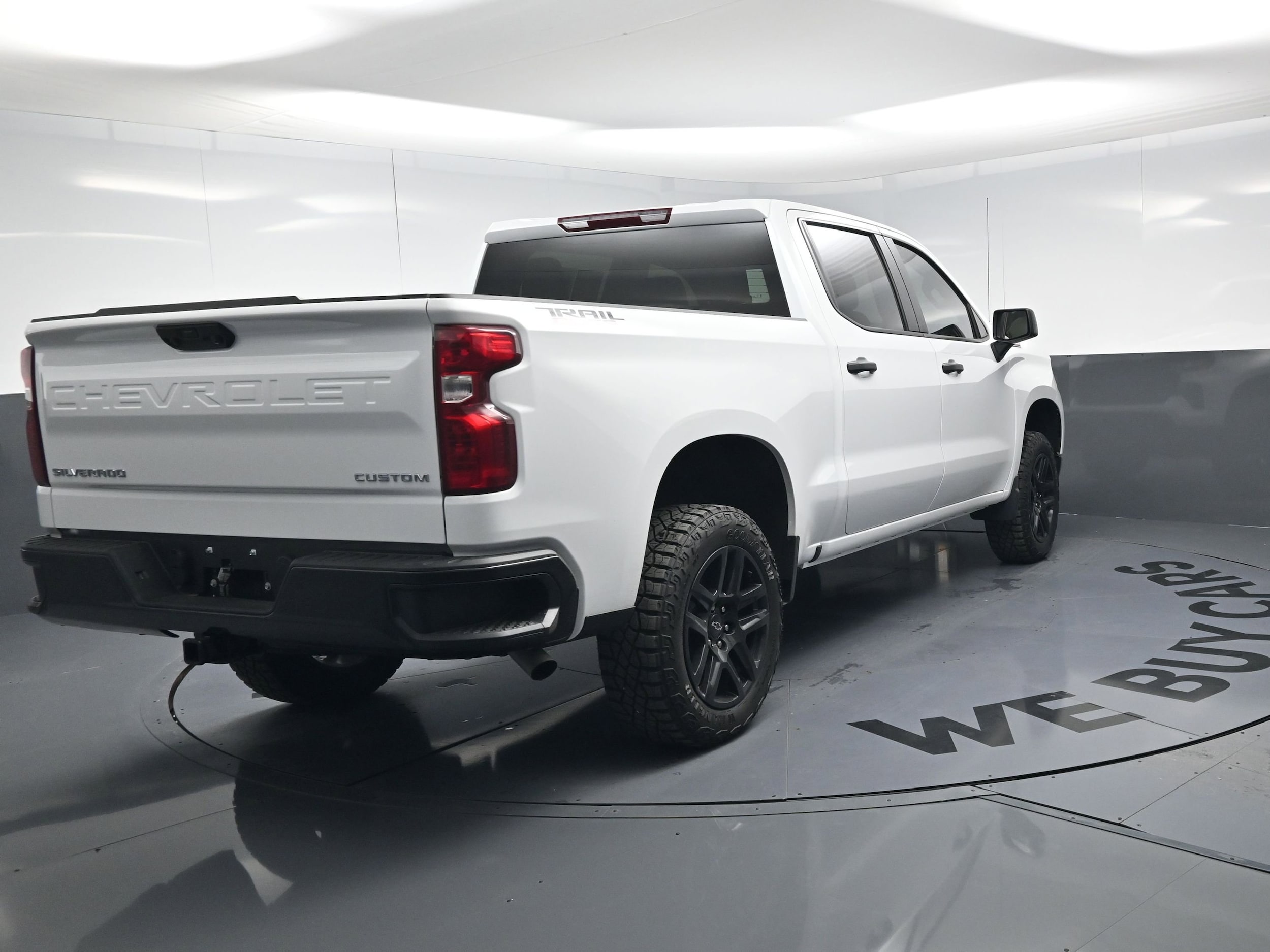 2024 Chevrolet Silverado 1500 Custom Trail Boss photo 3