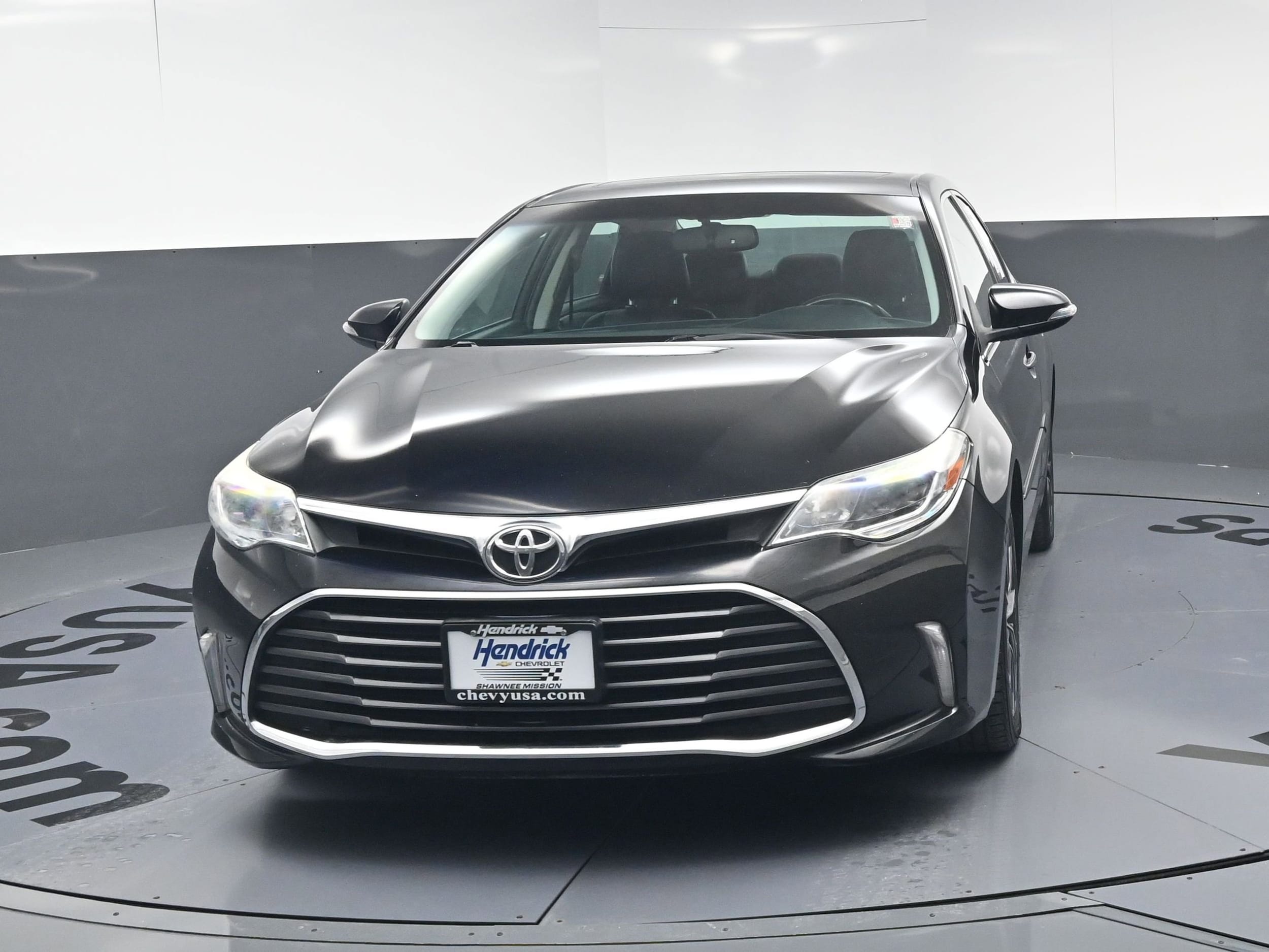 2016 Toyota Avalon XLE Premium photo 4