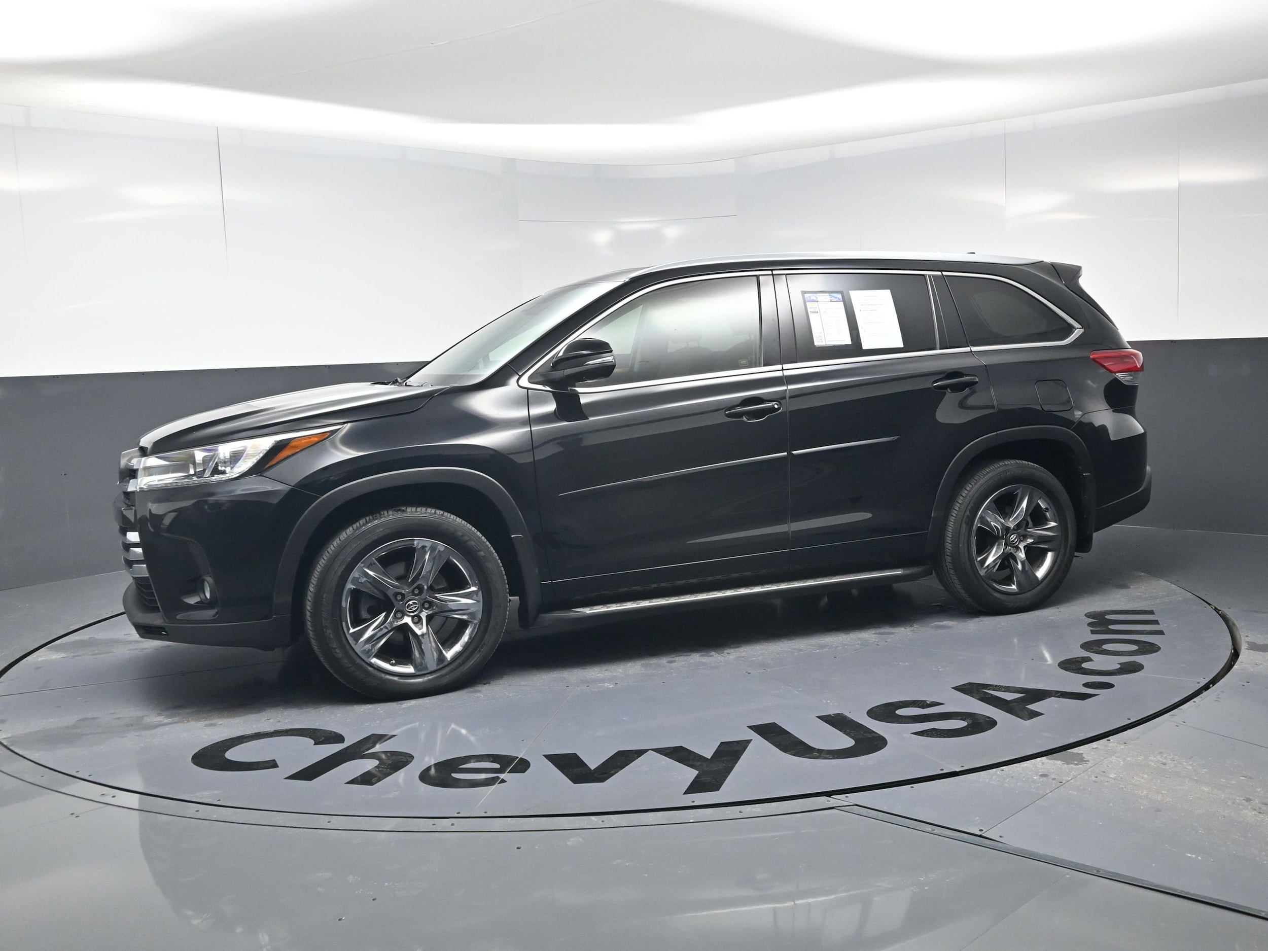 2018 Toyota Highlander Limited Platinum photo 5