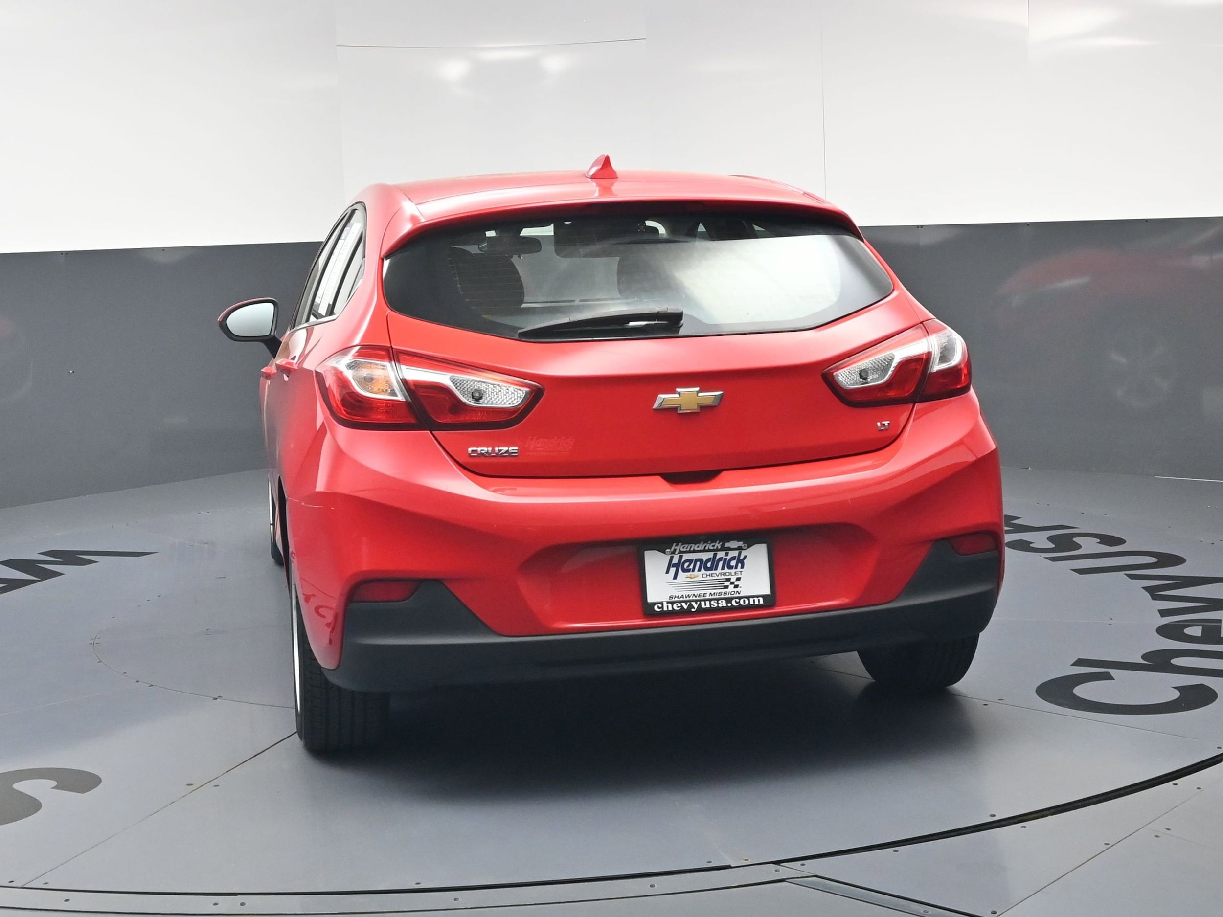 2018 Chevrolet Cruze LT photo 3