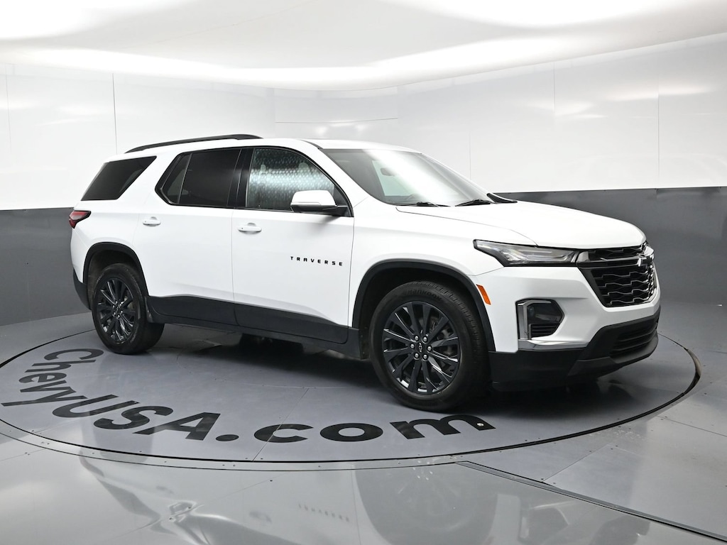 Used 2023 Chevrolet Traverse RS SUV