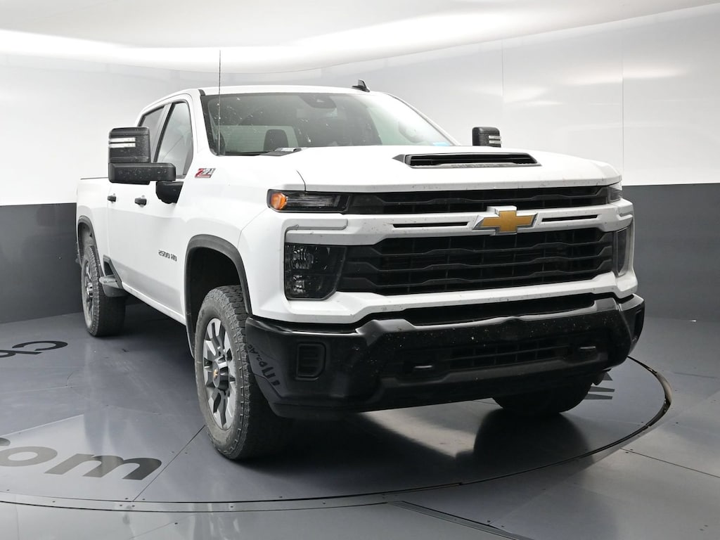 Used 2024 Chevrolet Silverado 2500HD Custom Pickup