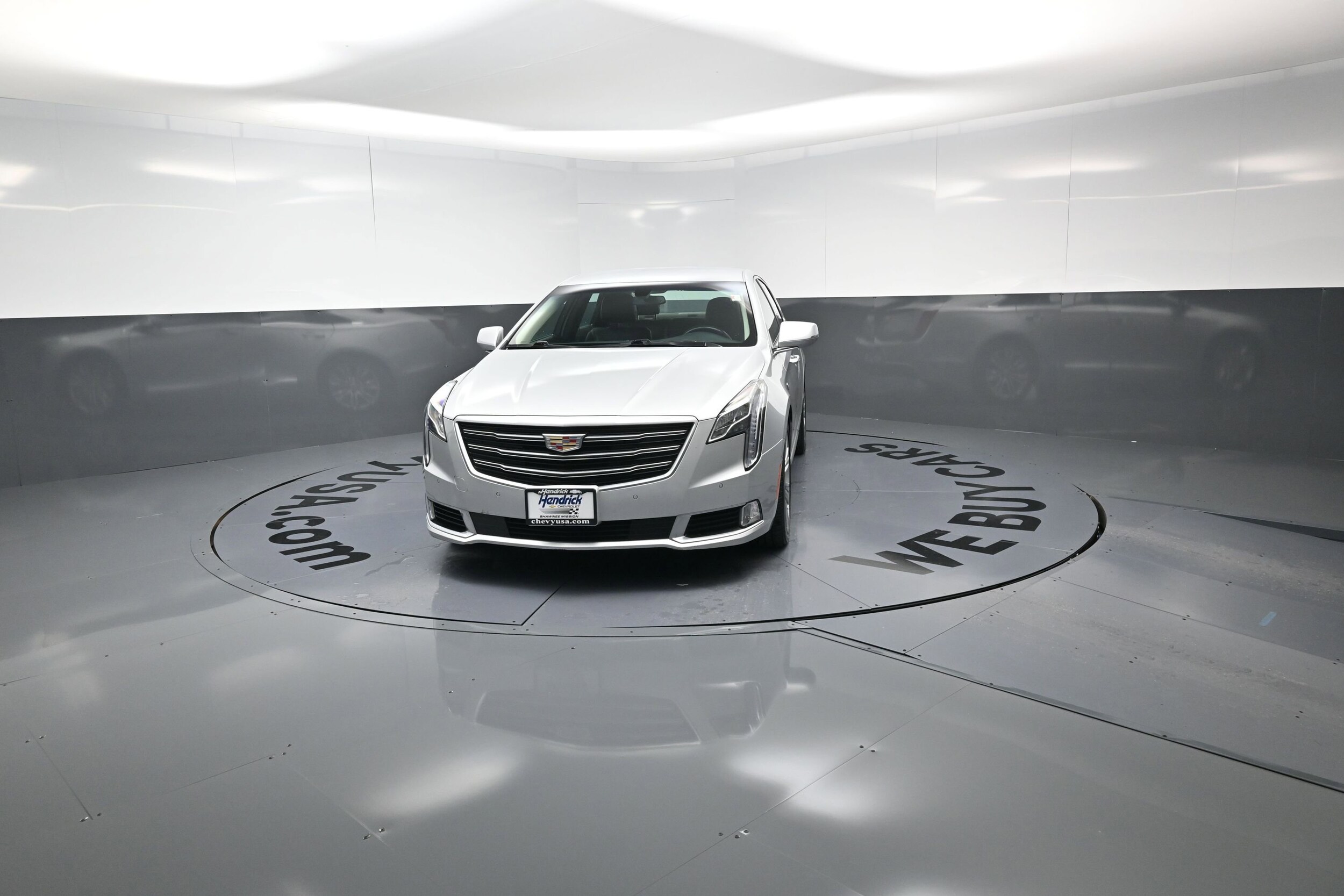 2019 Cadillac XTS Luxury photo 3